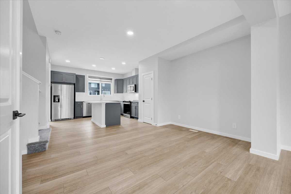 112 Langwell Common SE