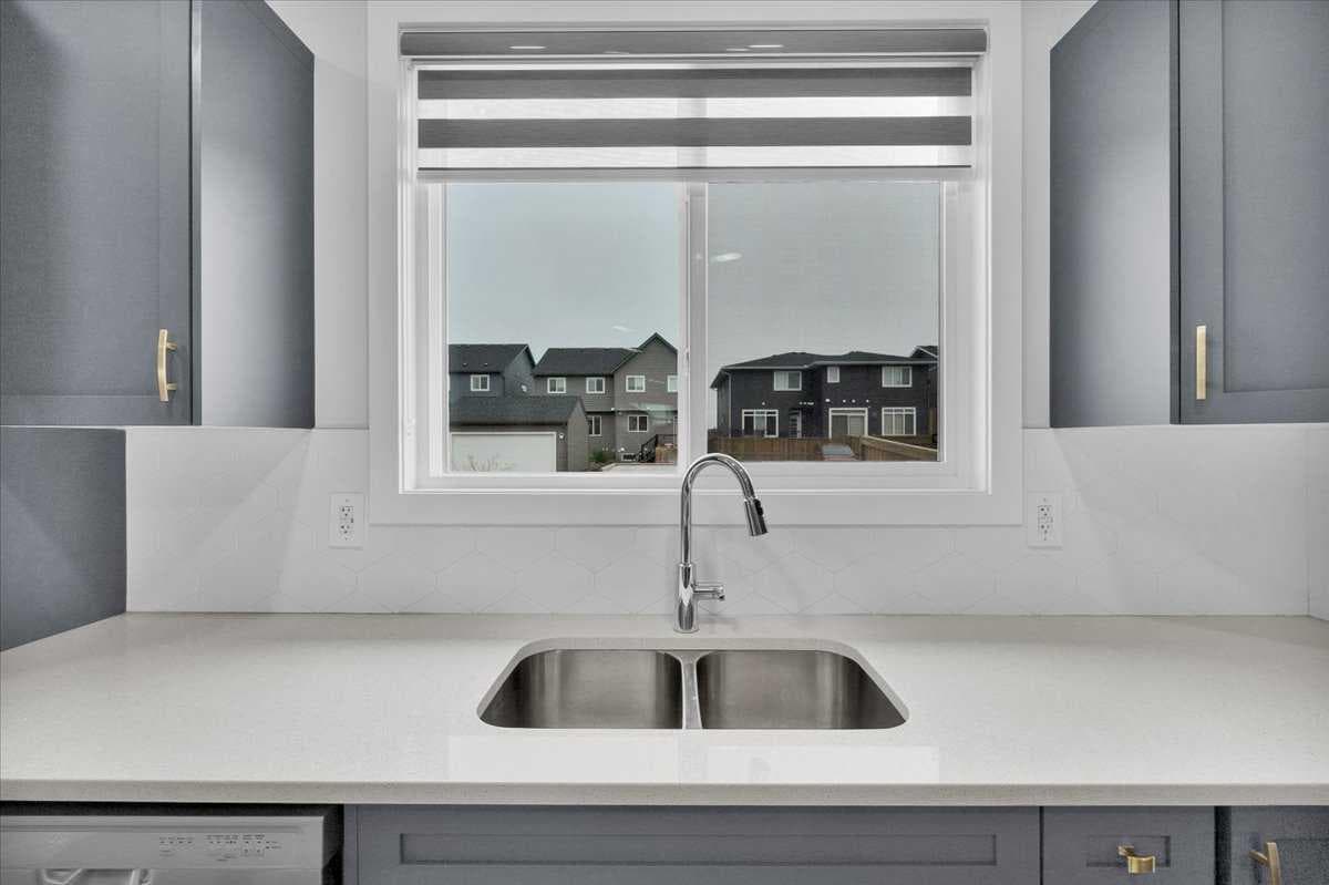 112 Langwell Common SE