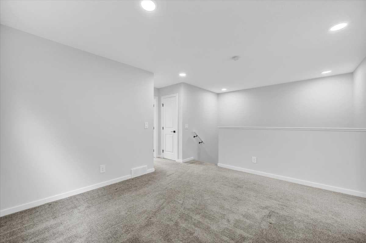 112 Langwell Common SE