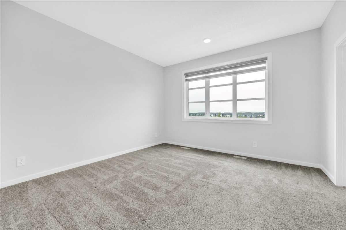 112 Langwell Common SE