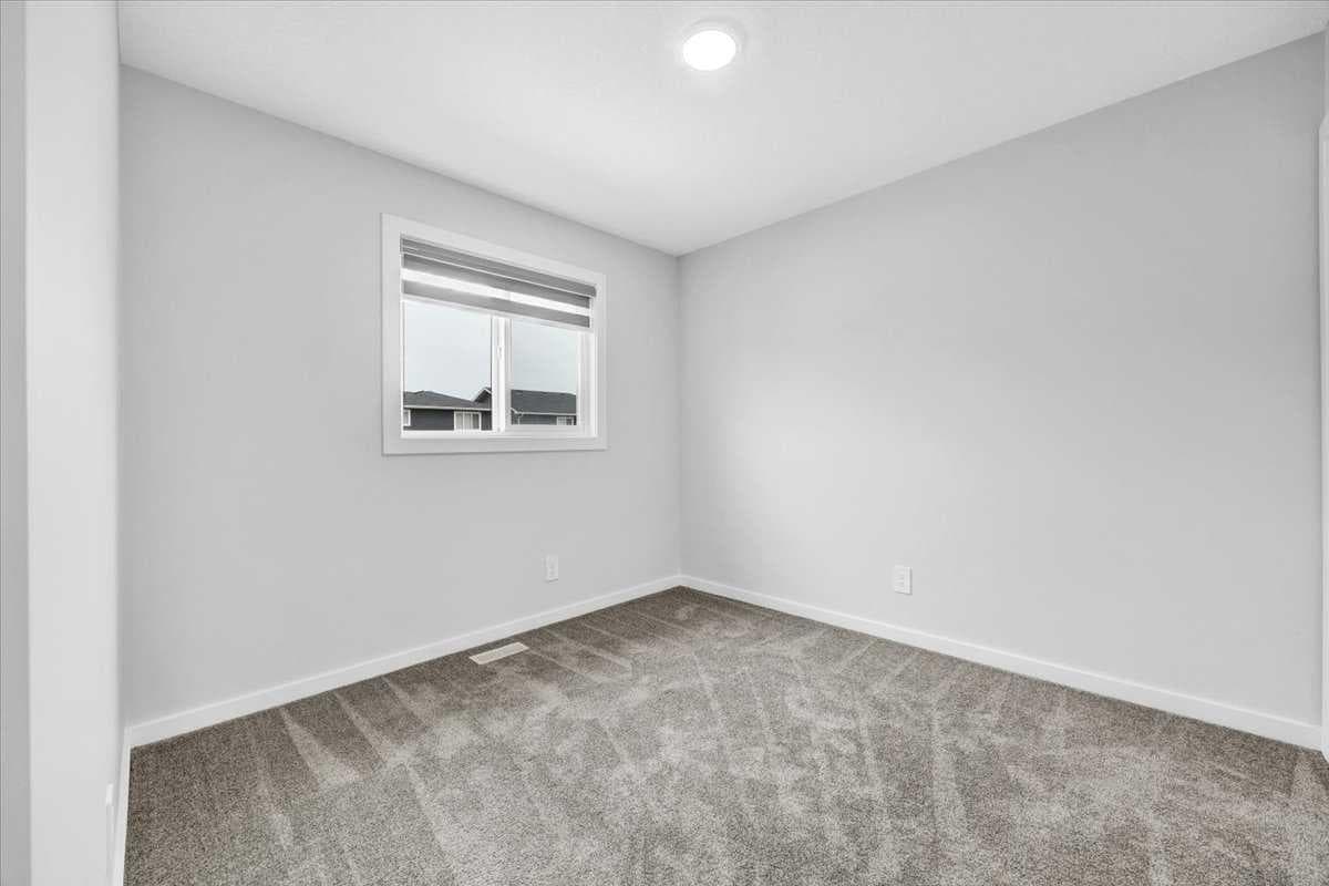 112 Langwell Common SE