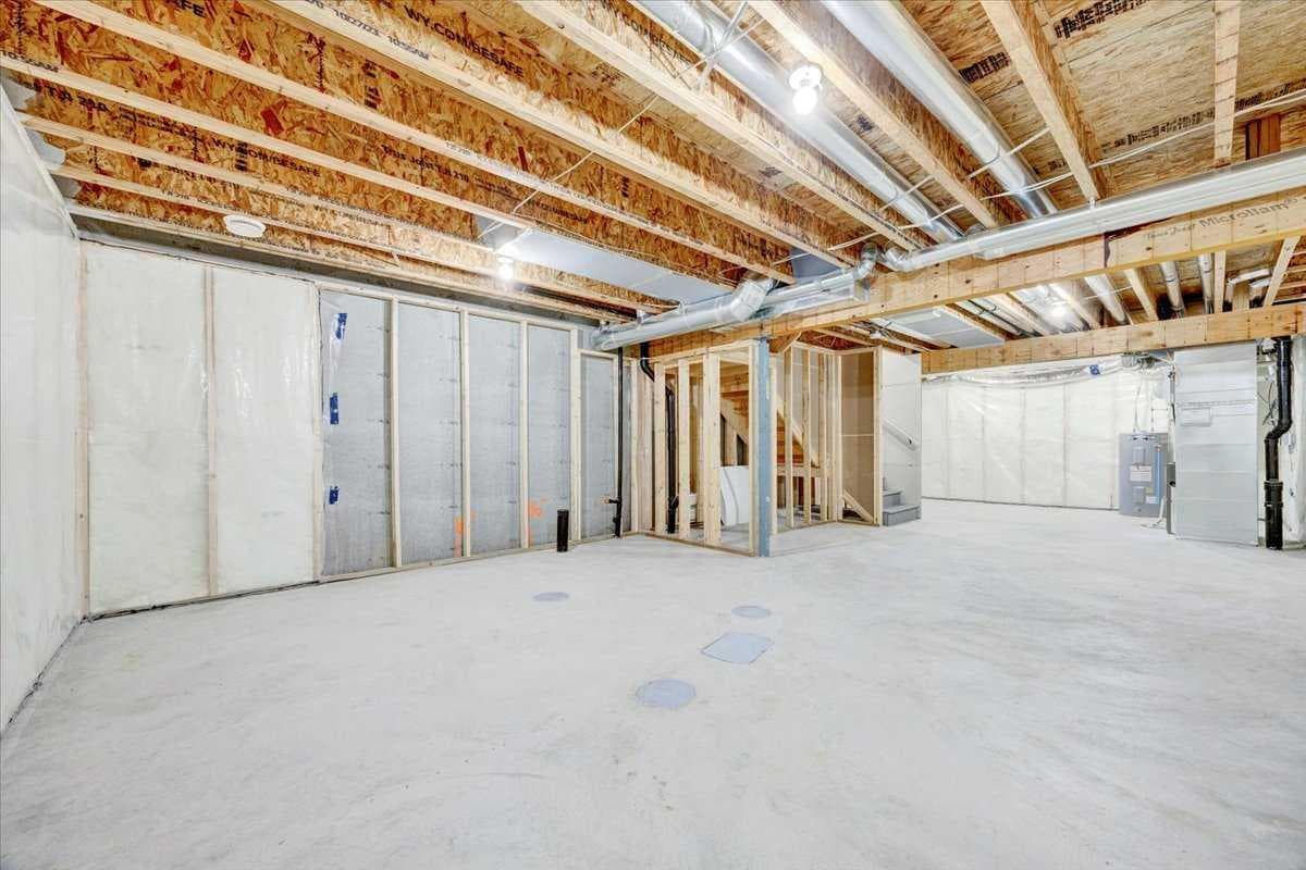 112 Langwell Common SE
