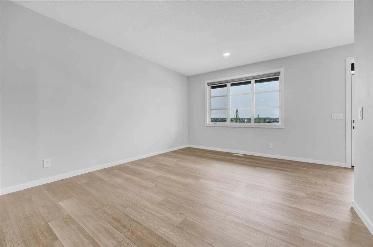 112 Langwell Common SE