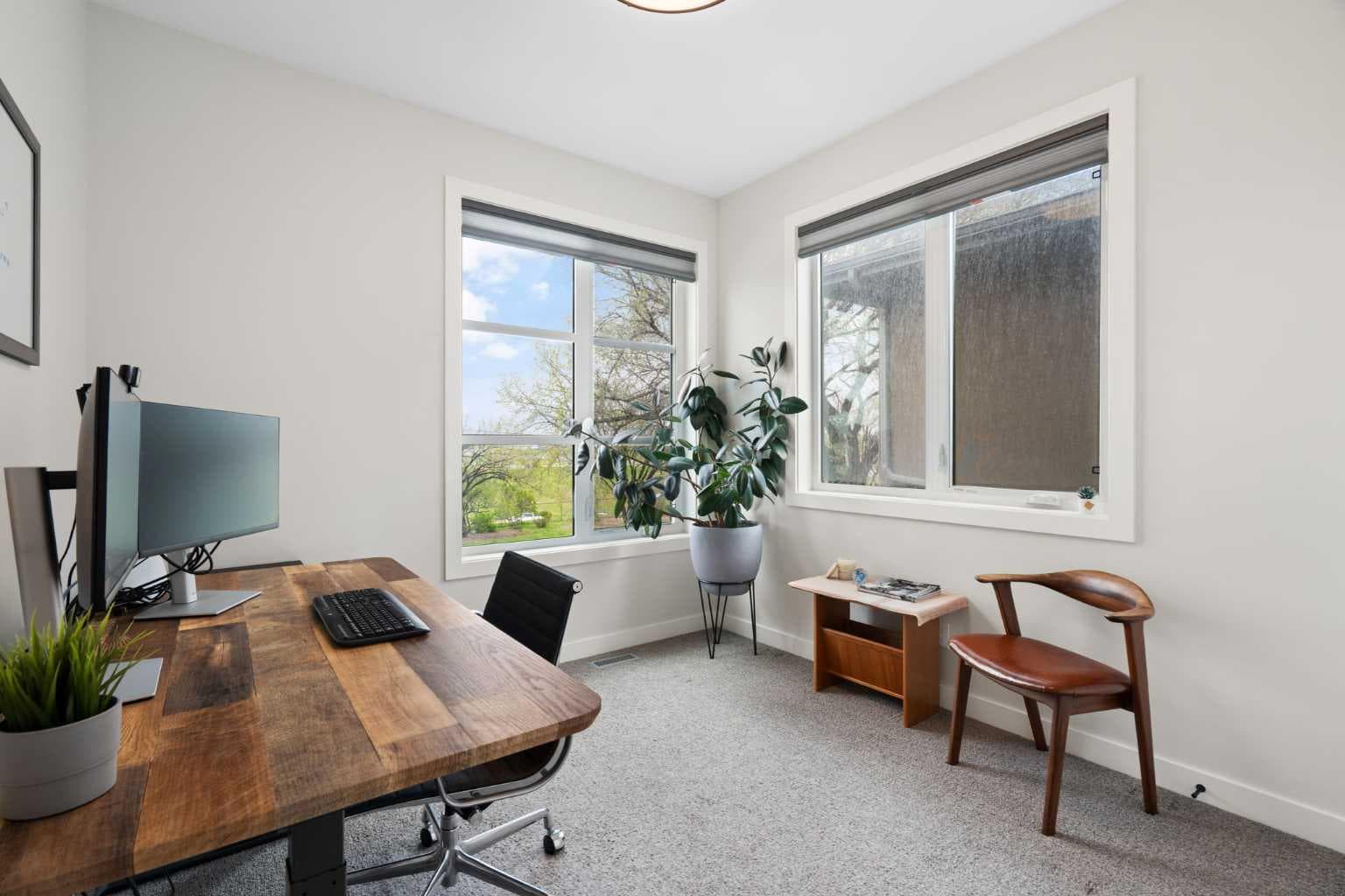 1141 Renfrew Drive NE