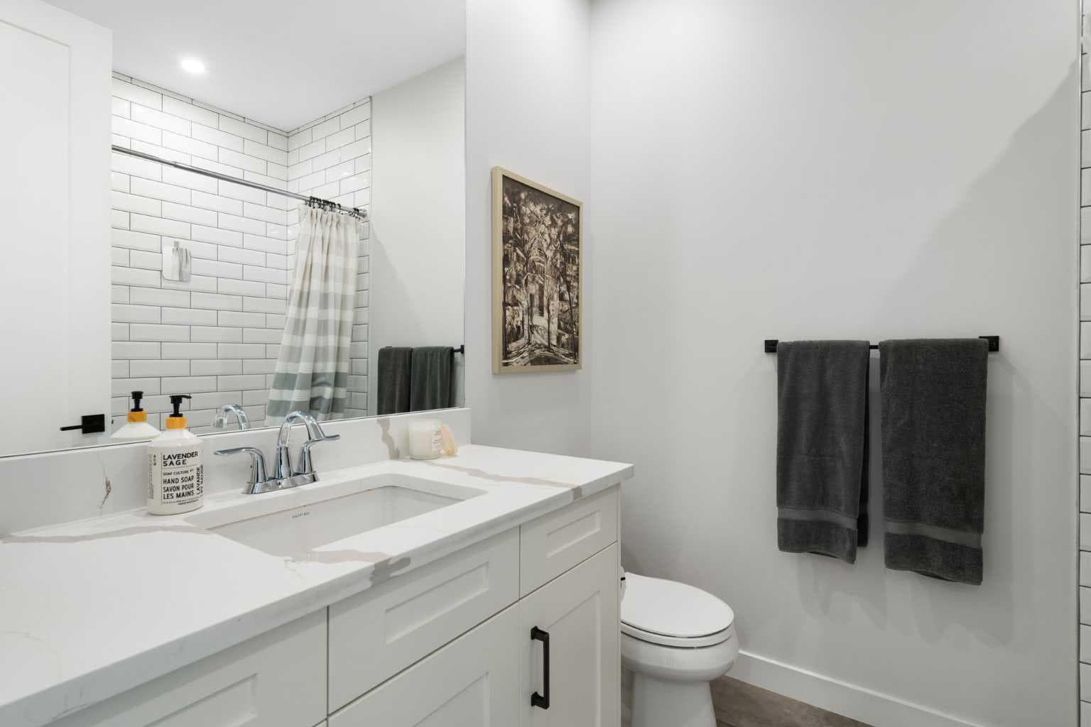 1141 Renfrew Drive NE