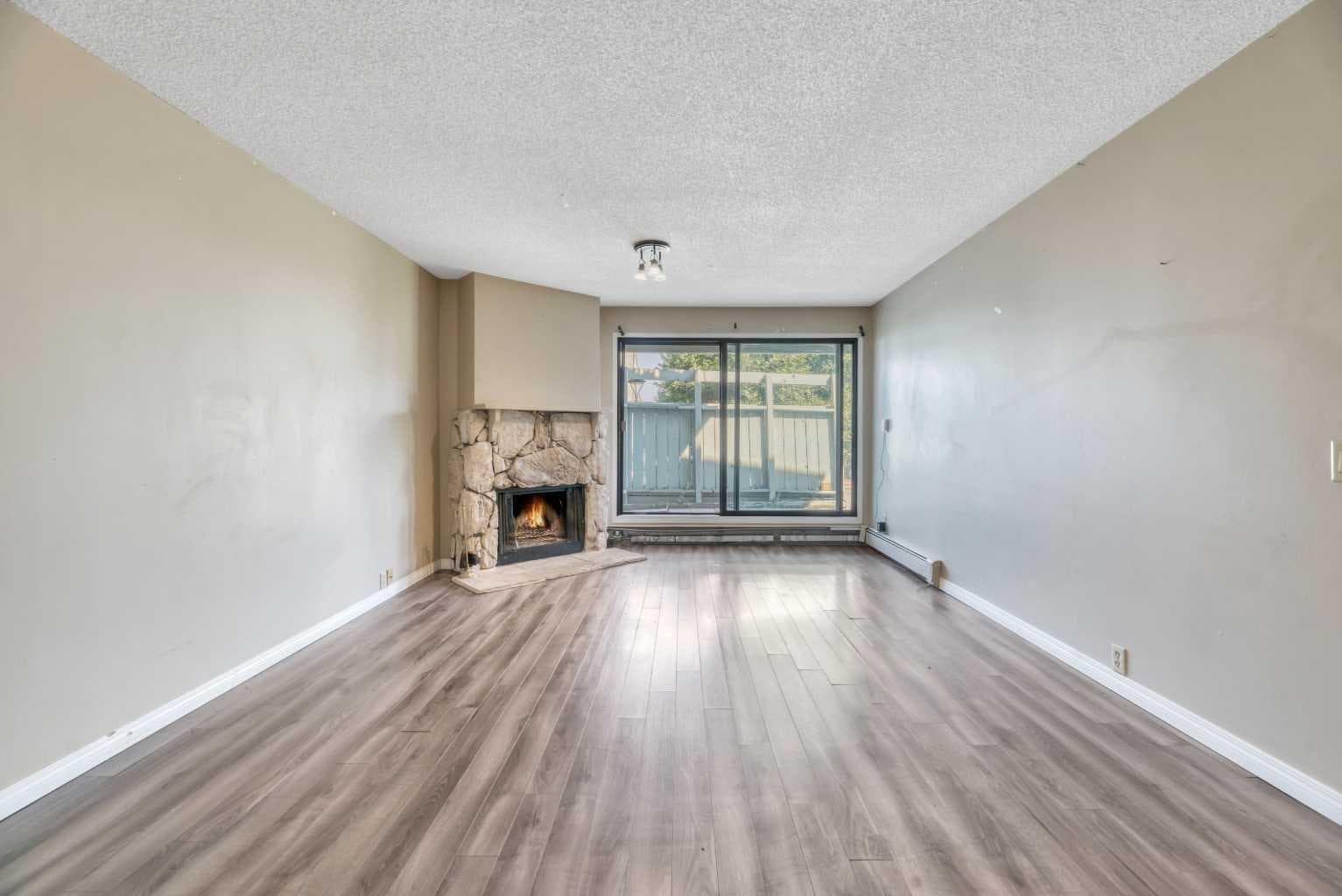 111, 10120 Brookpark Boulevard SW