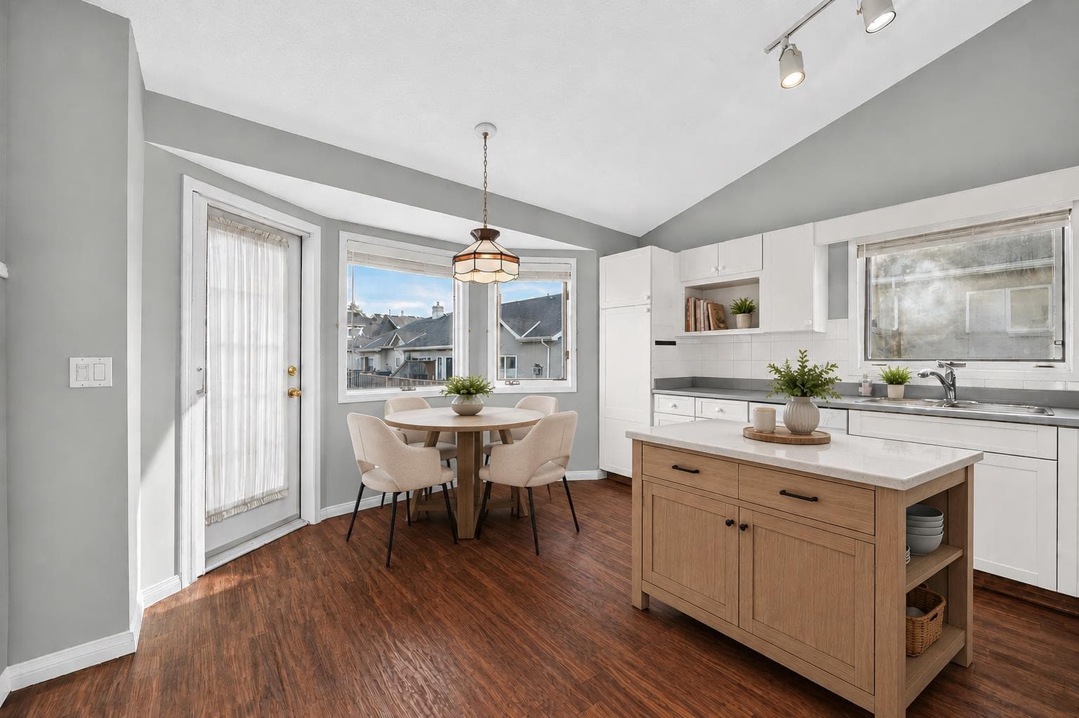 23 Sunlake Gardens SE