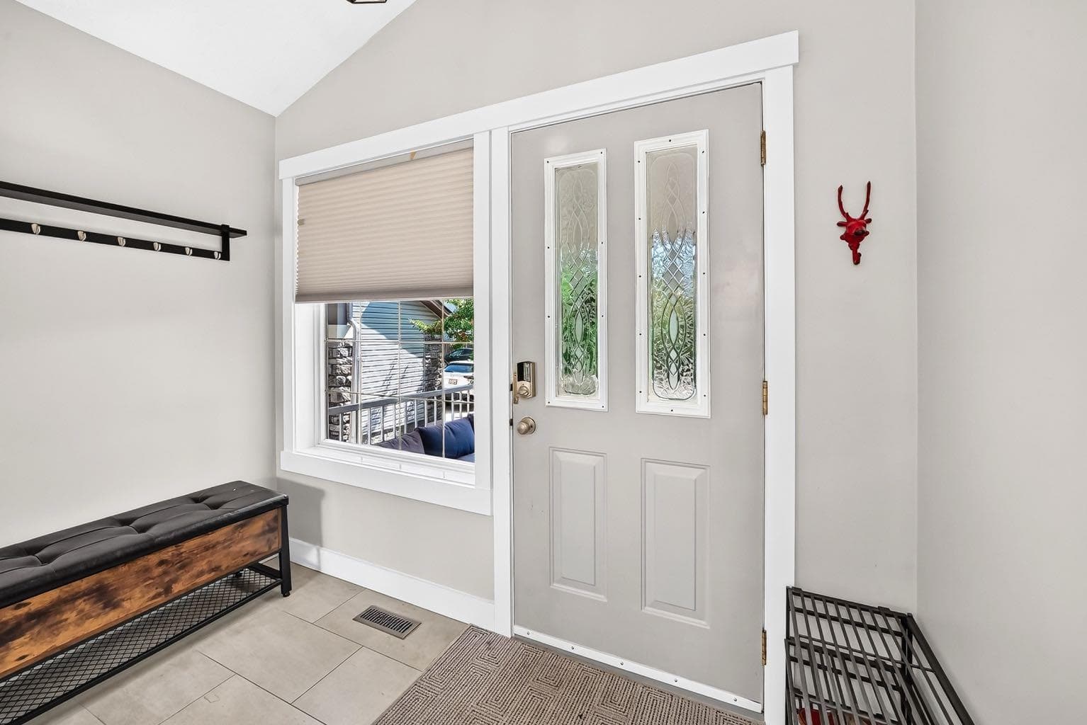 13 Cresthaven Way SW