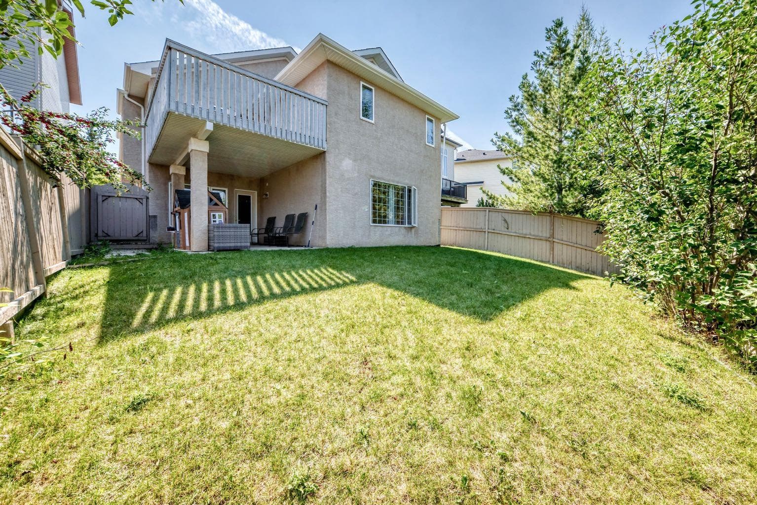 13 Cresthaven Way SW