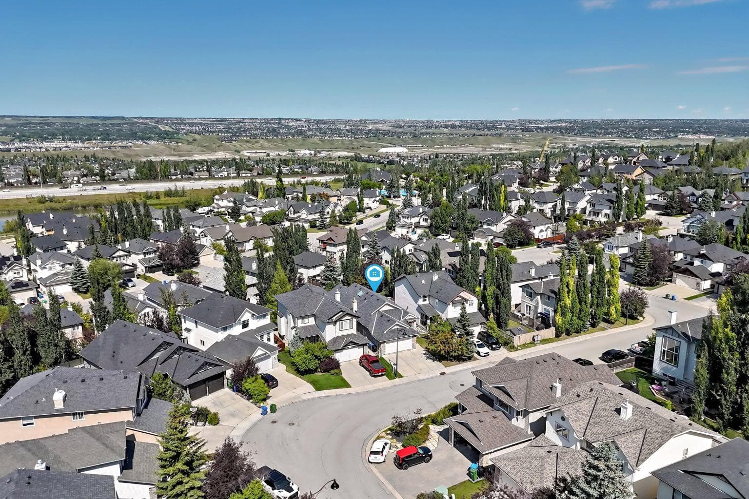 13 Cresthaven Way SW