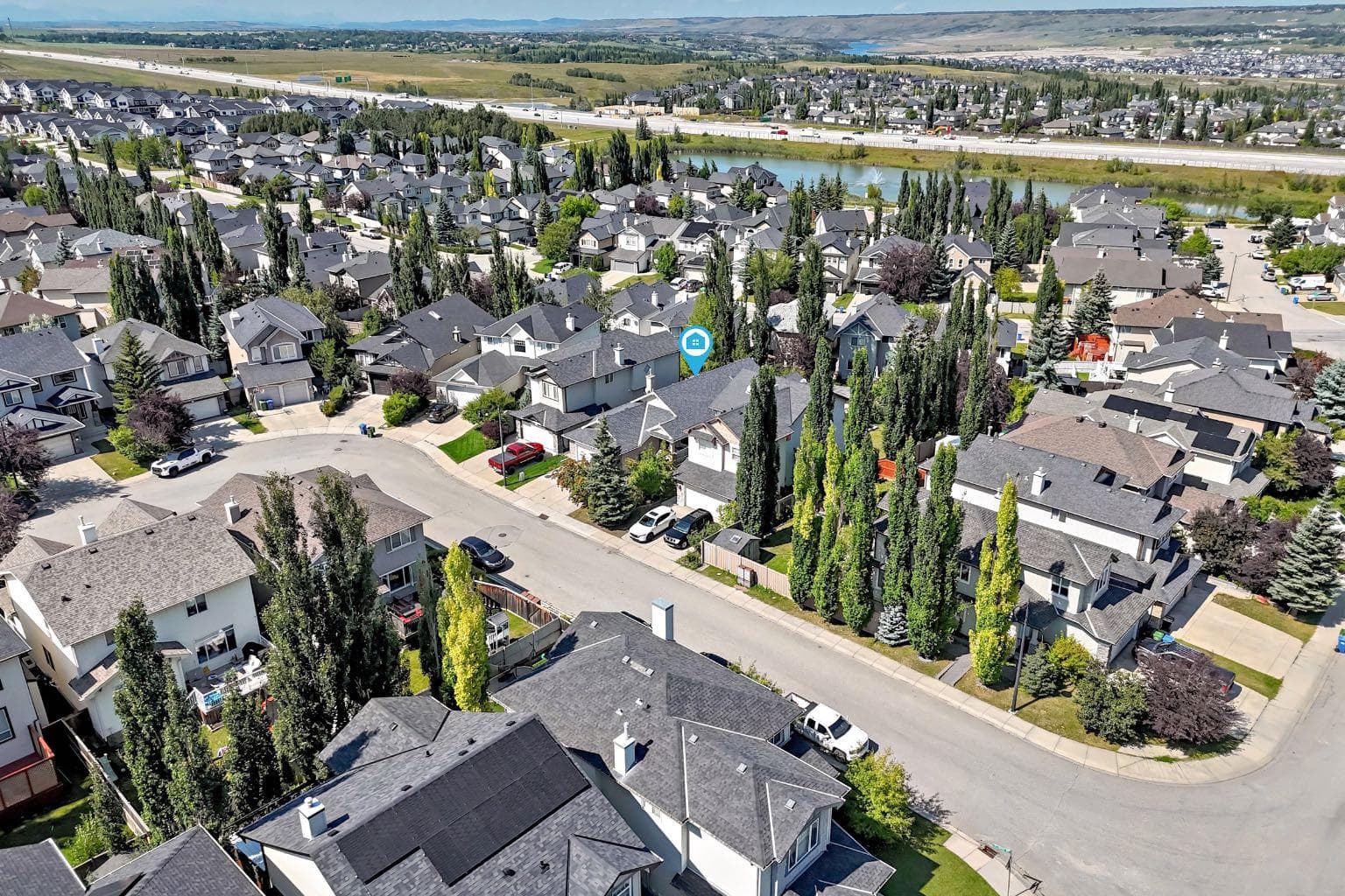 13 Cresthaven Way SW