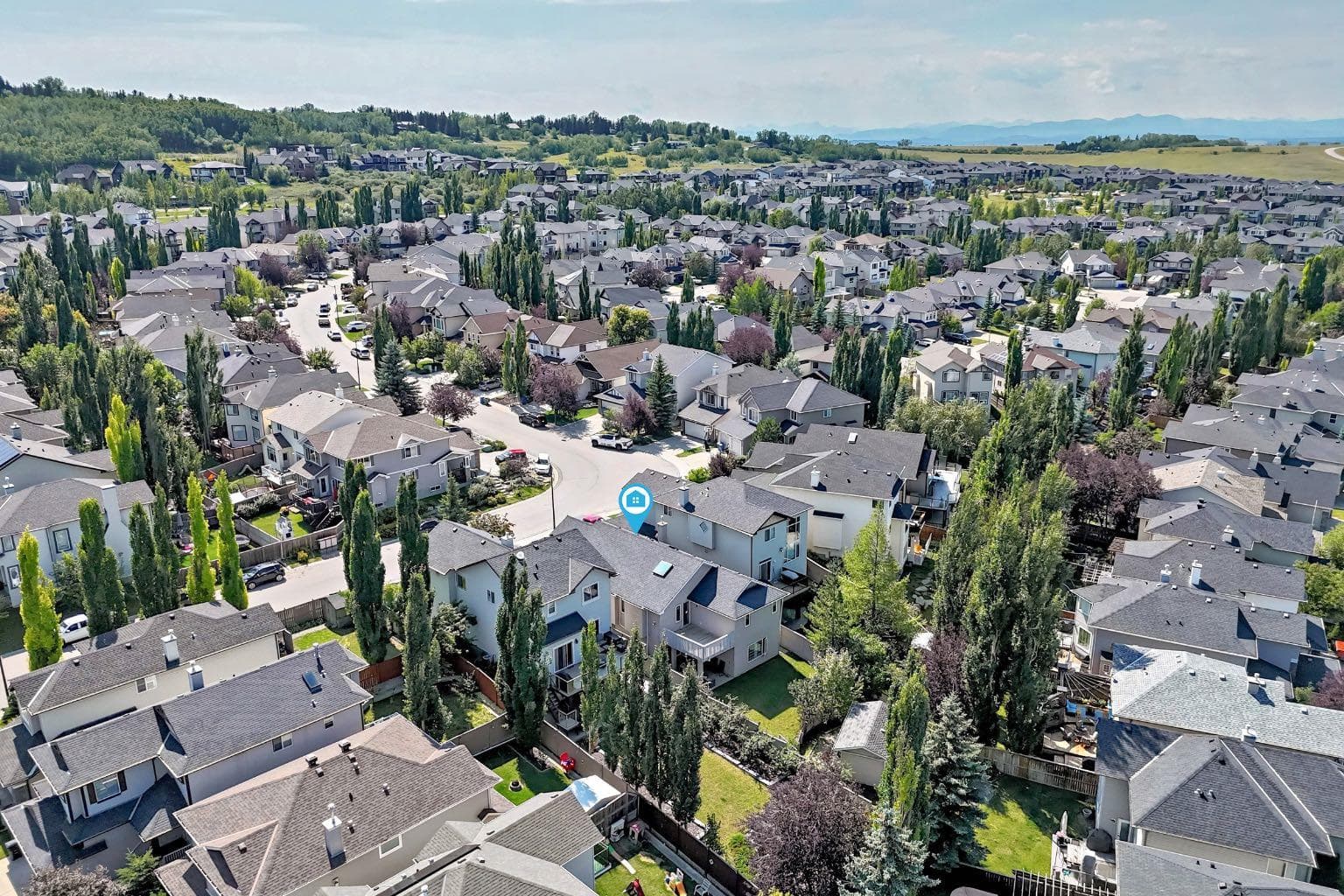 13 Cresthaven Way SW