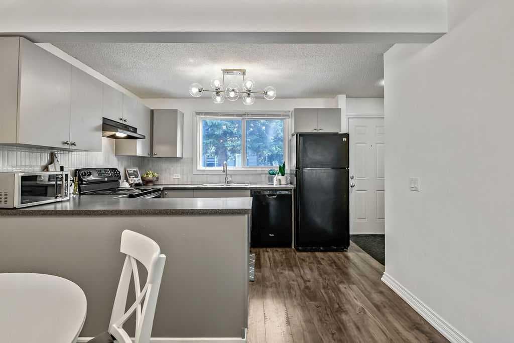 161 Woodborough Terrace SW