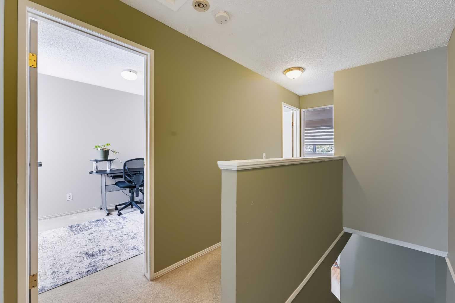 108 Falshire Terrace NE