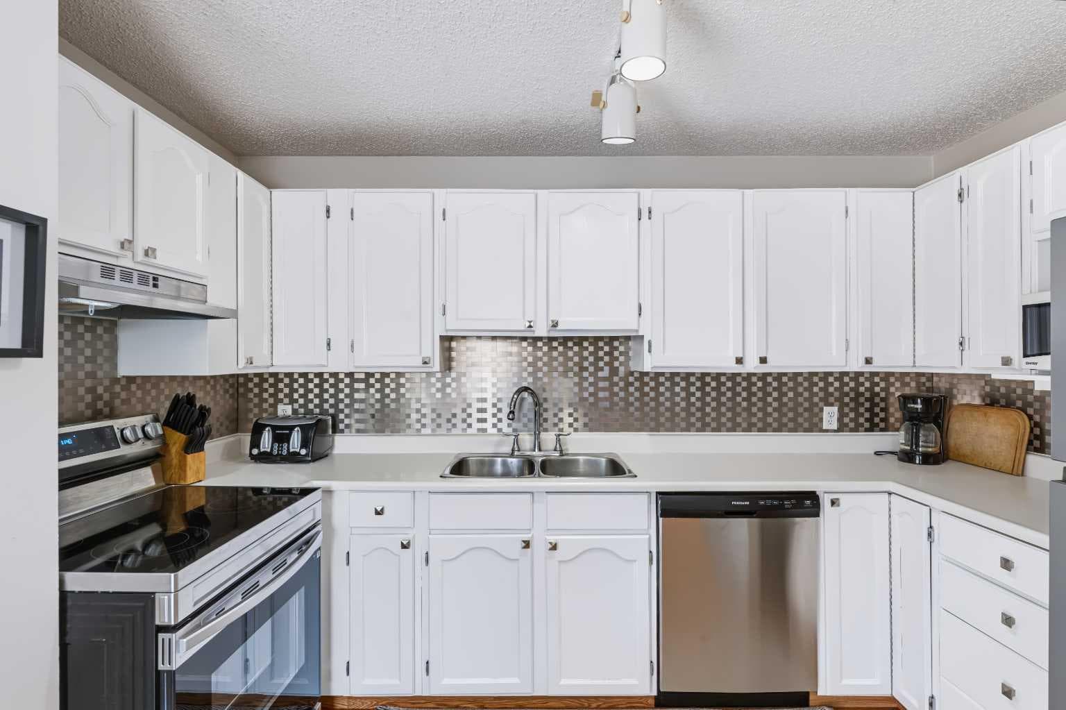 108 Falshire Terrace NE
