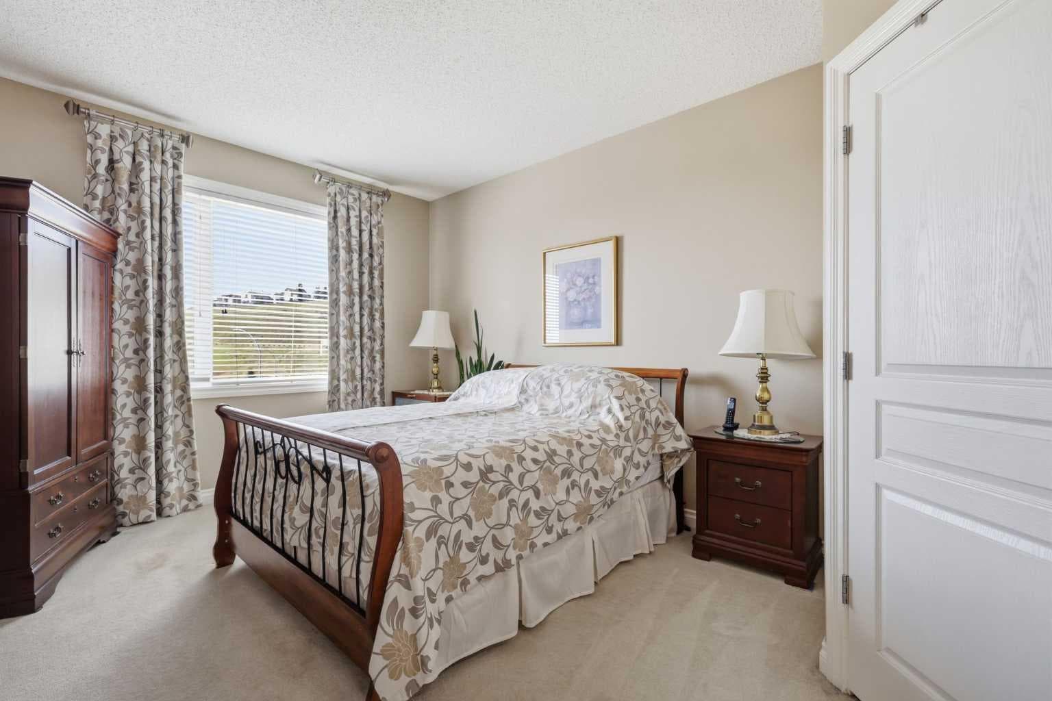 112, 1000 Glenhaven Way 
