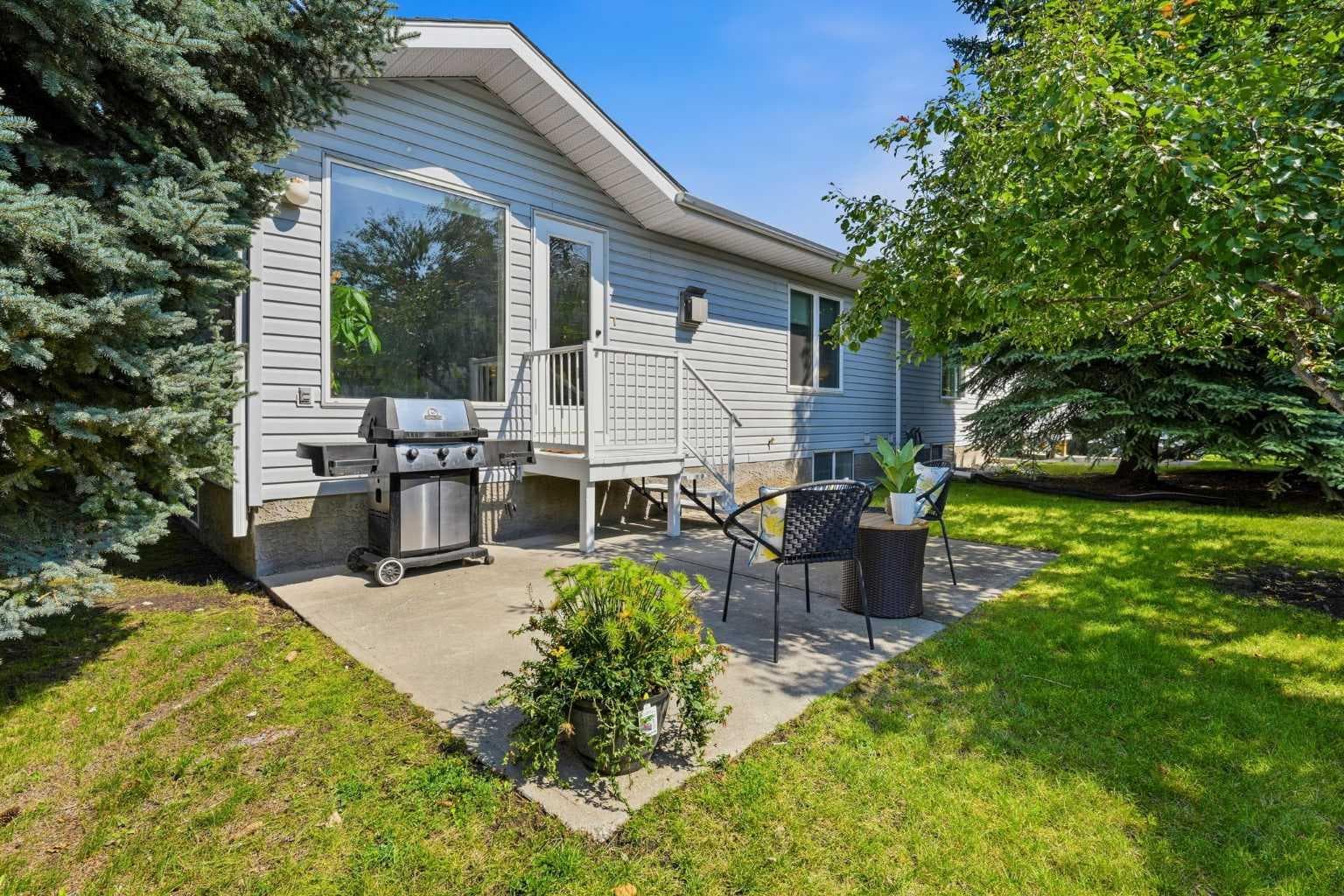 50 Douglasview Park SE