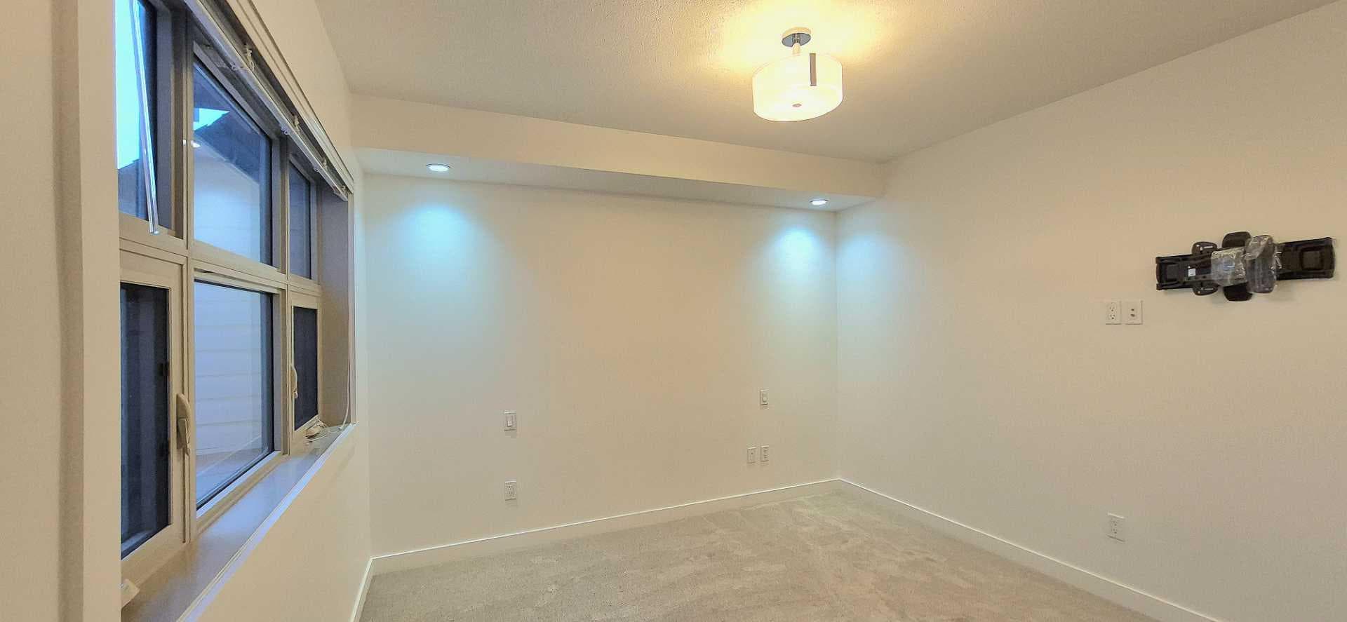 206, 15 ASPENMONT Heights SW