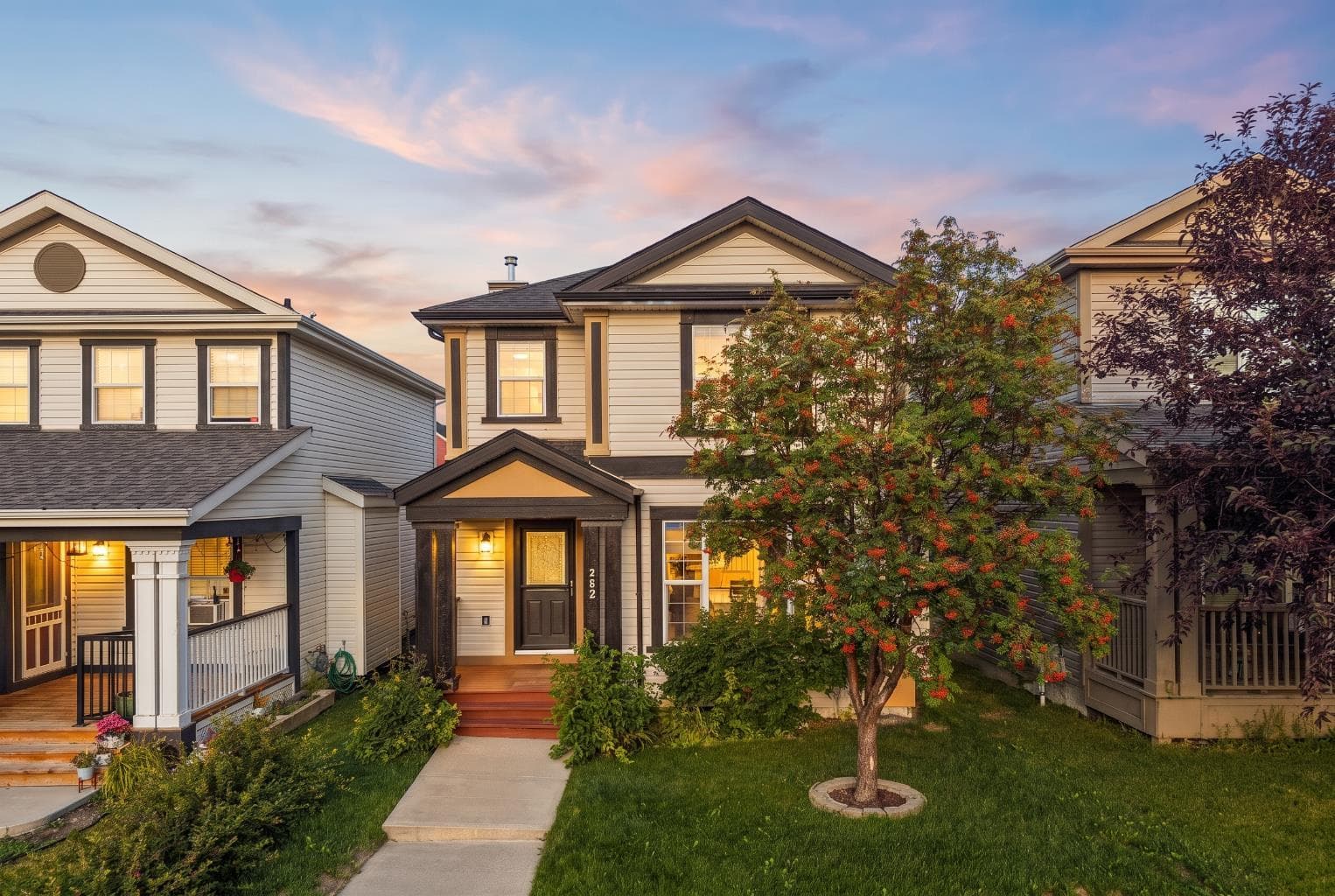 352 Sagewood Park SW