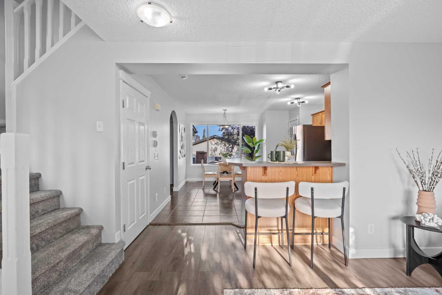 352 Sagewood Park SW
