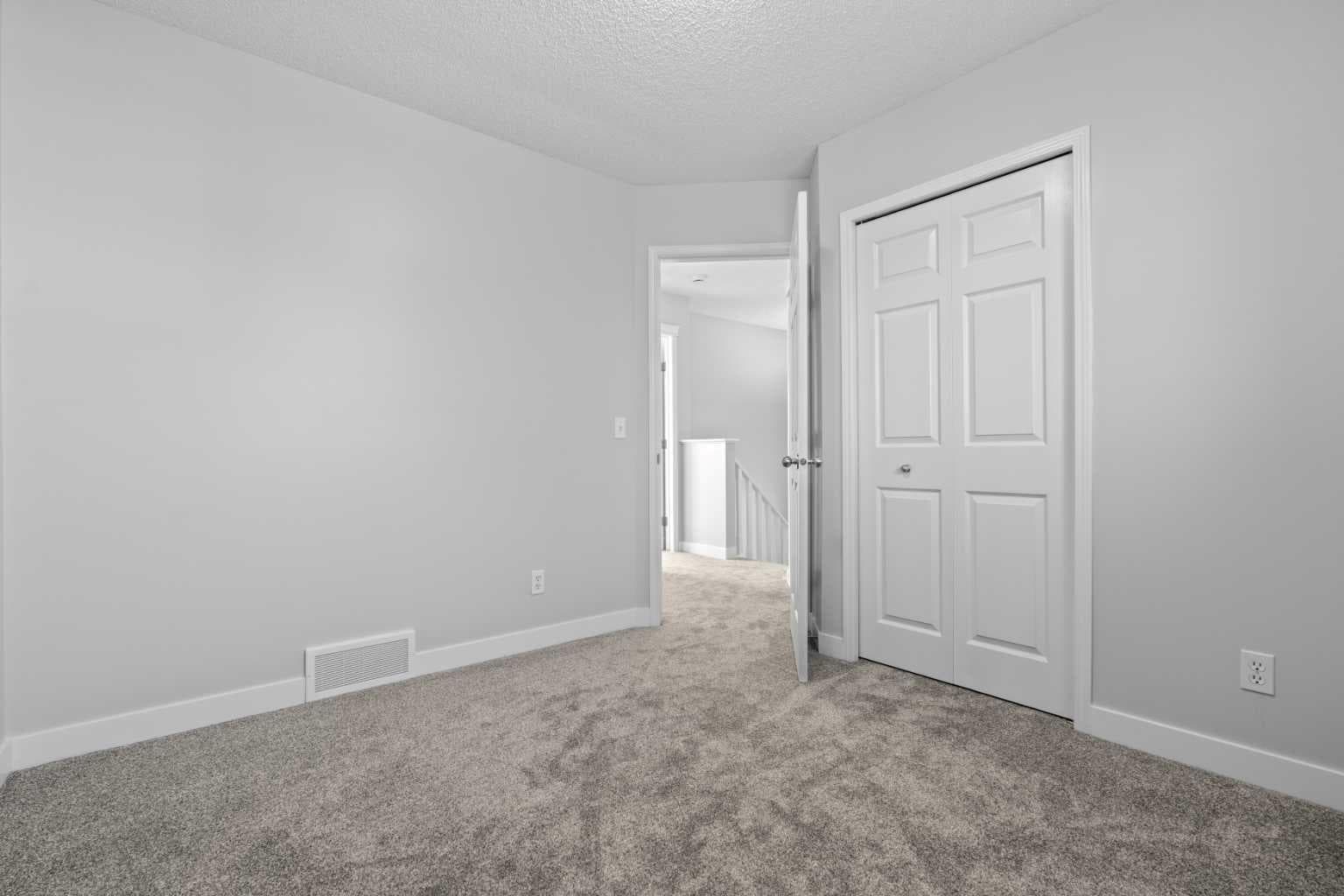 352 Sagewood Park SW