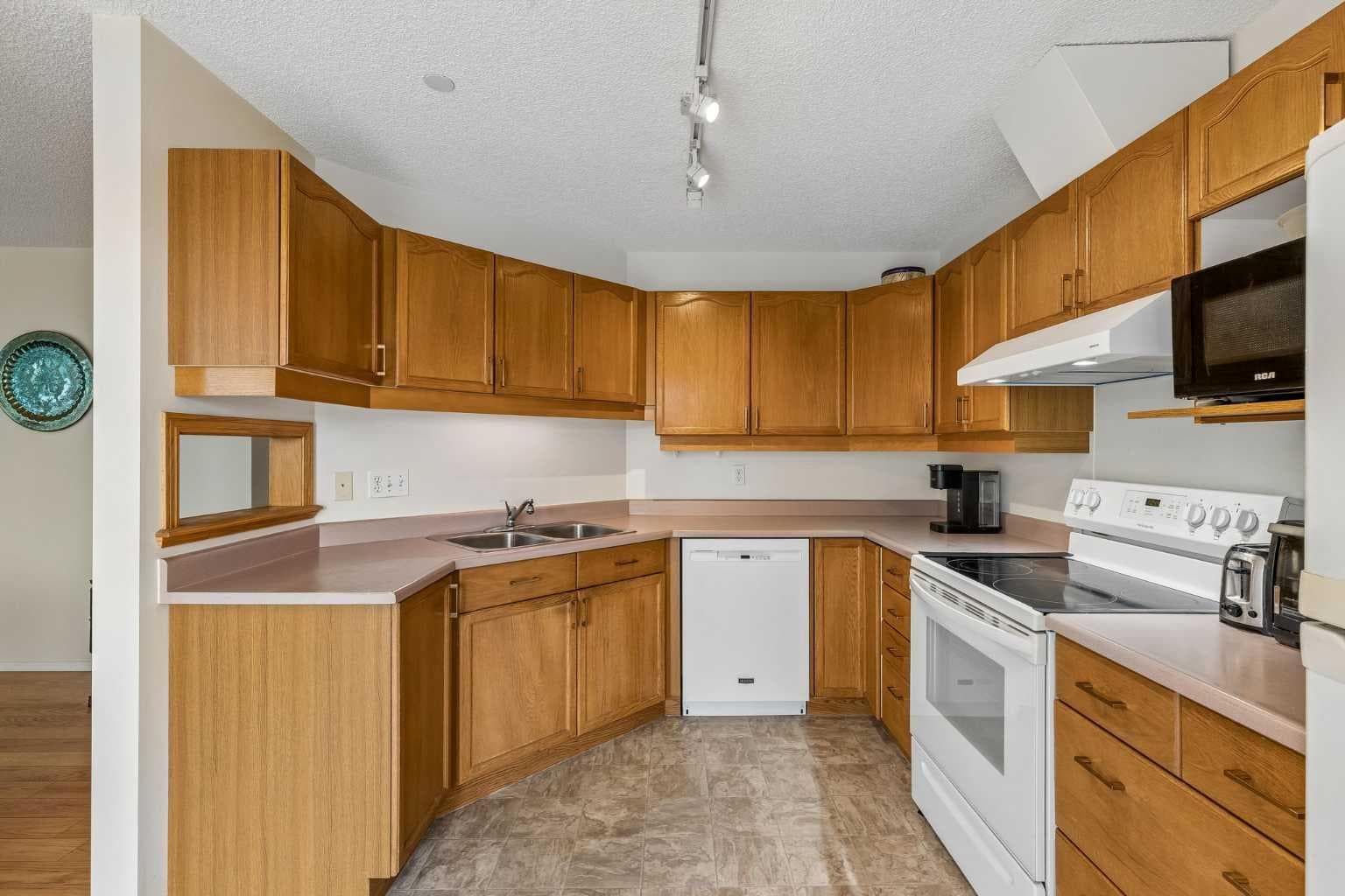 1203, 1203 Sienna Park Green SW