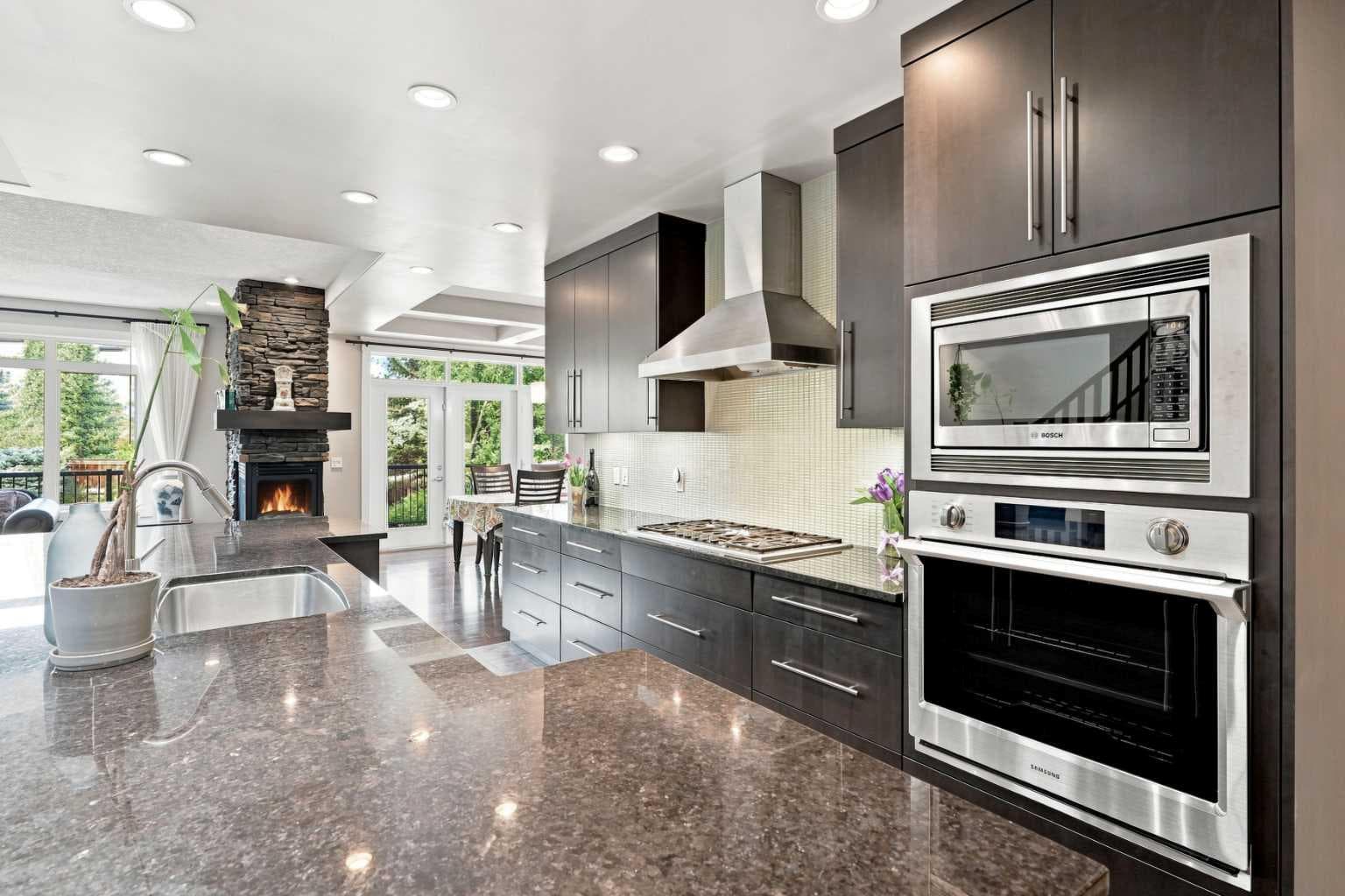 163 Cranarch Circle SE