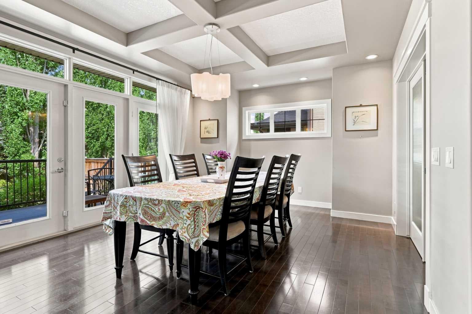 163 Cranarch Circle SE