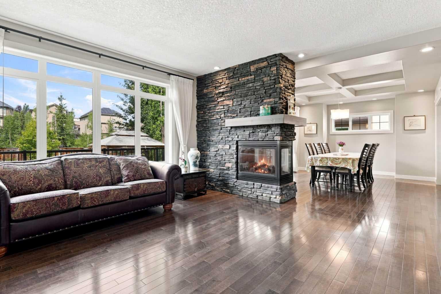 163 Cranarch Circle SE