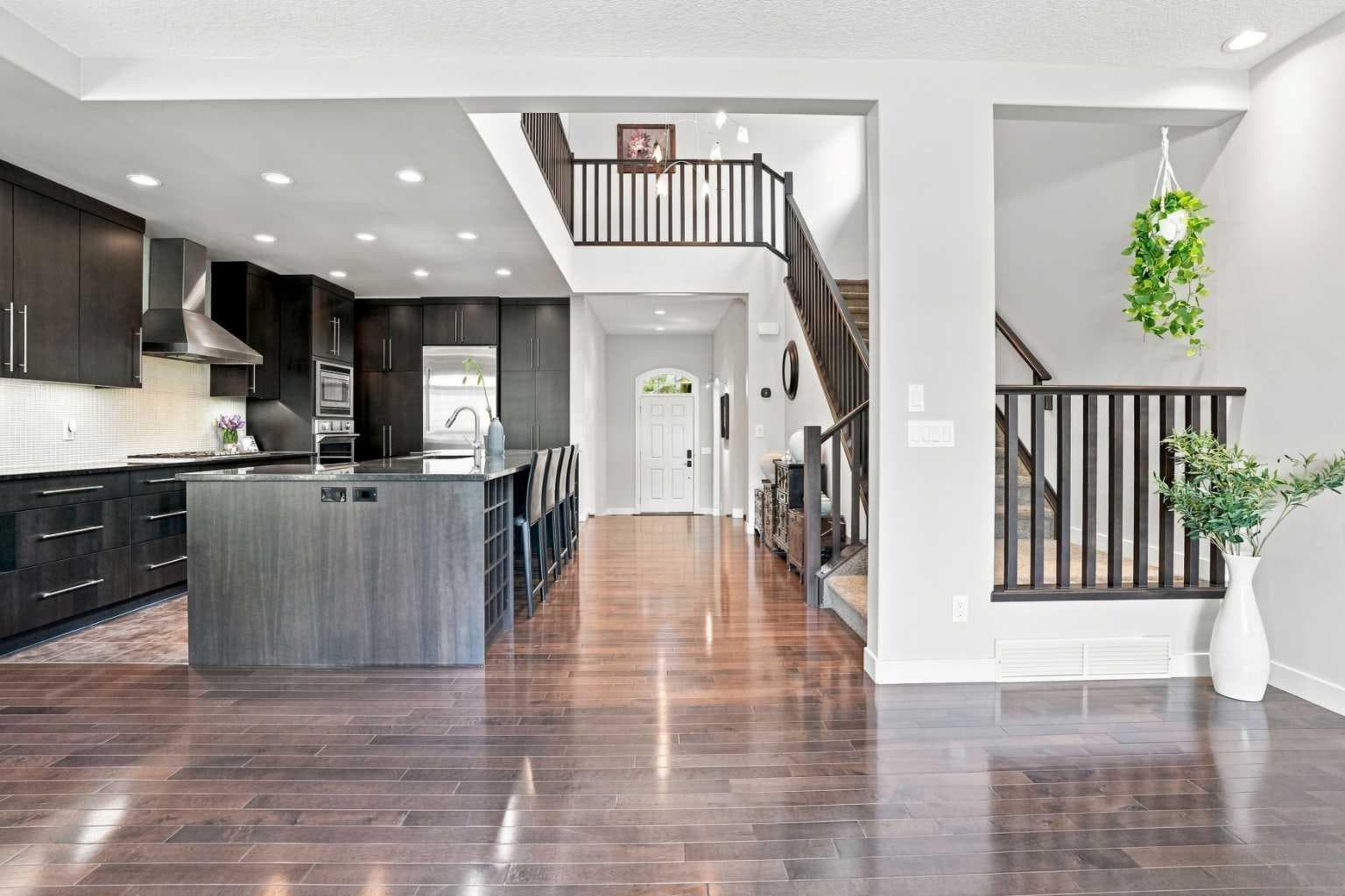 163 Cranarch Circle SE