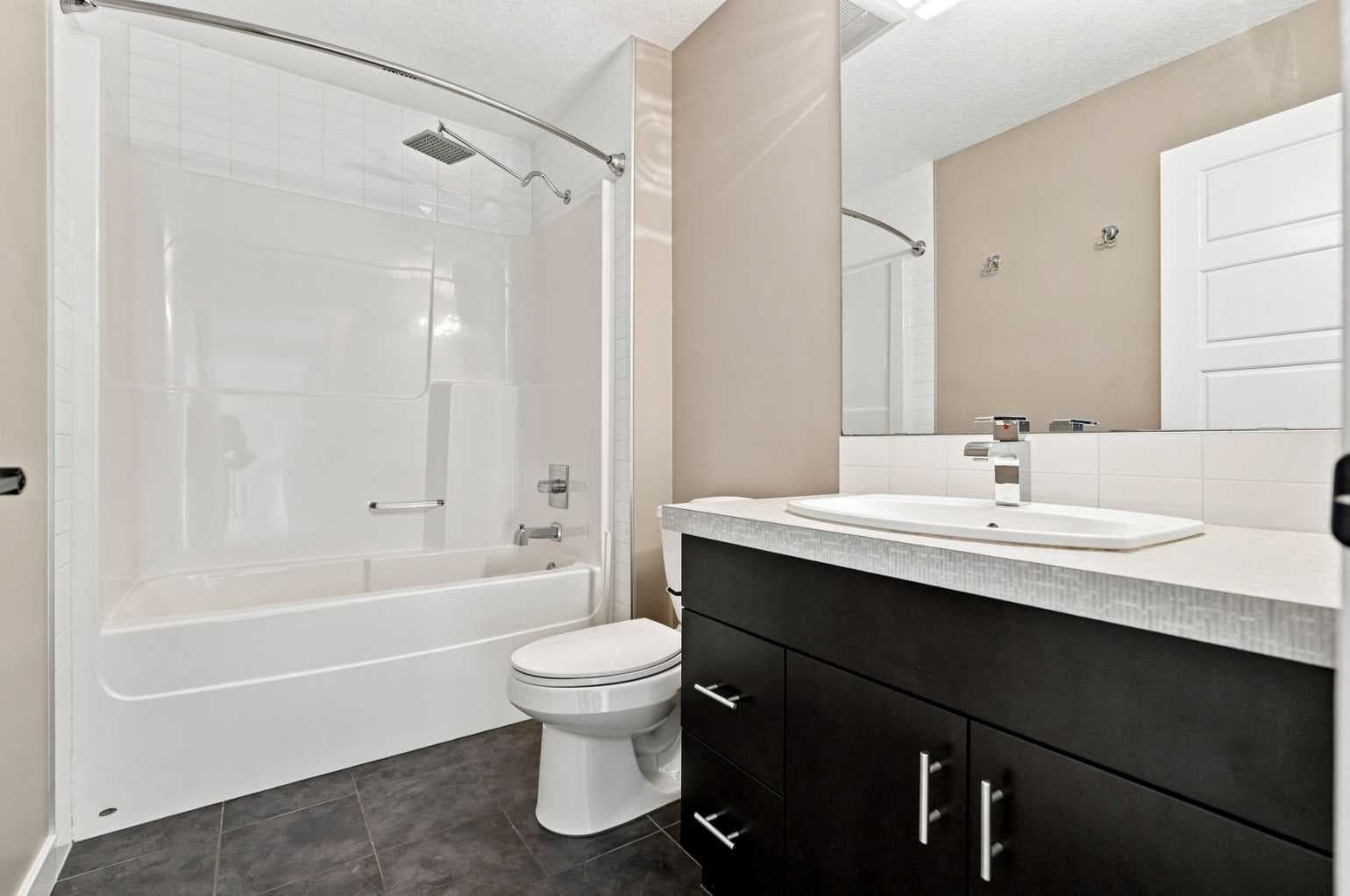 163 Cranarch Circle SE