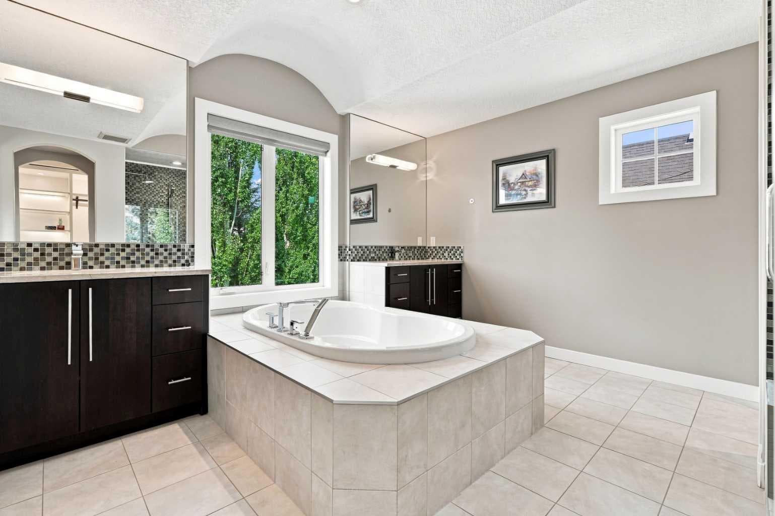 163 Cranarch Circle SE