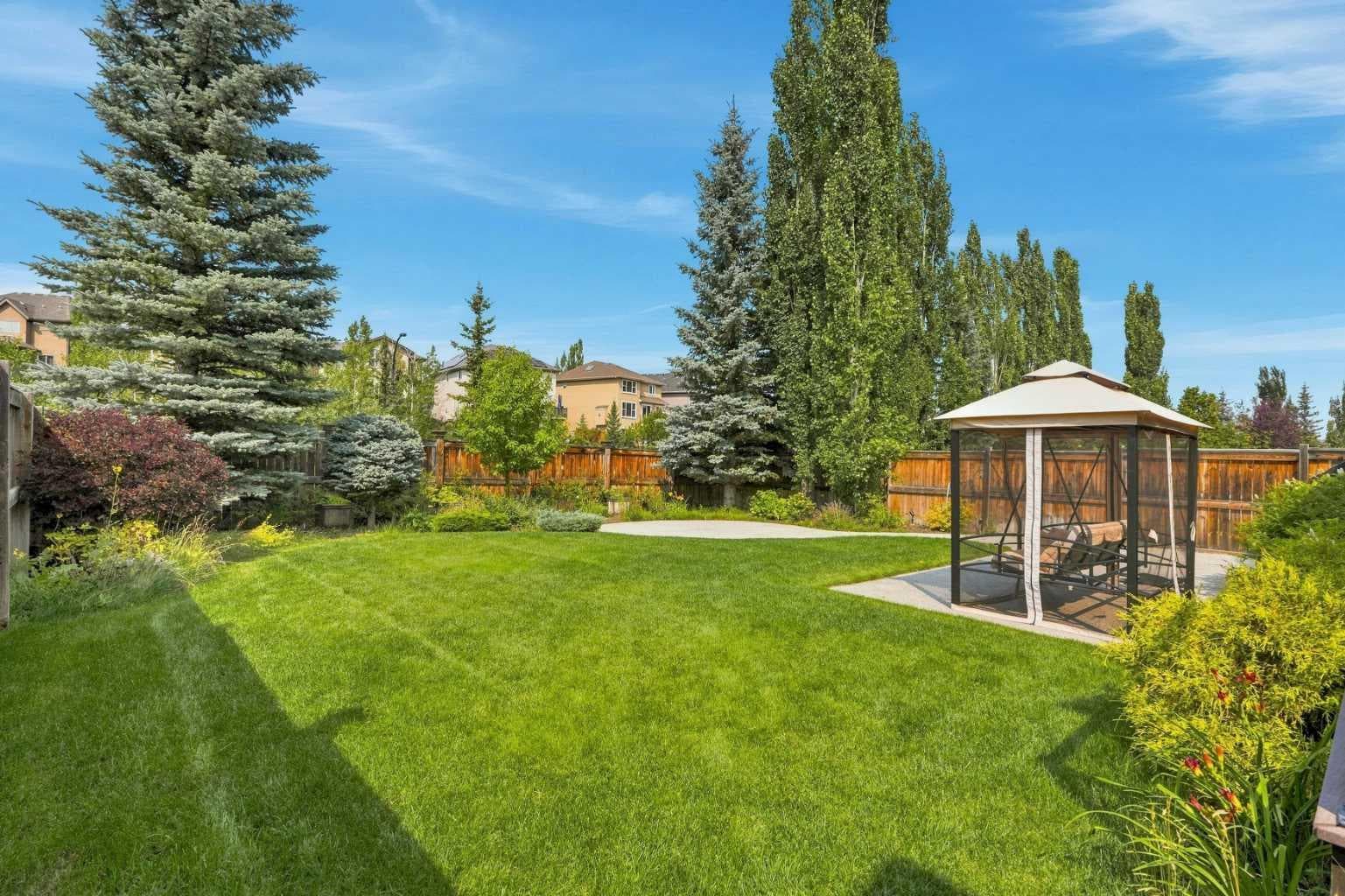163 Cranarch Circle SE