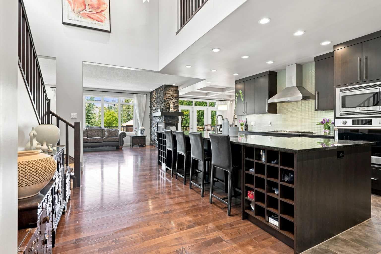 163 Cranarch Circle SE
