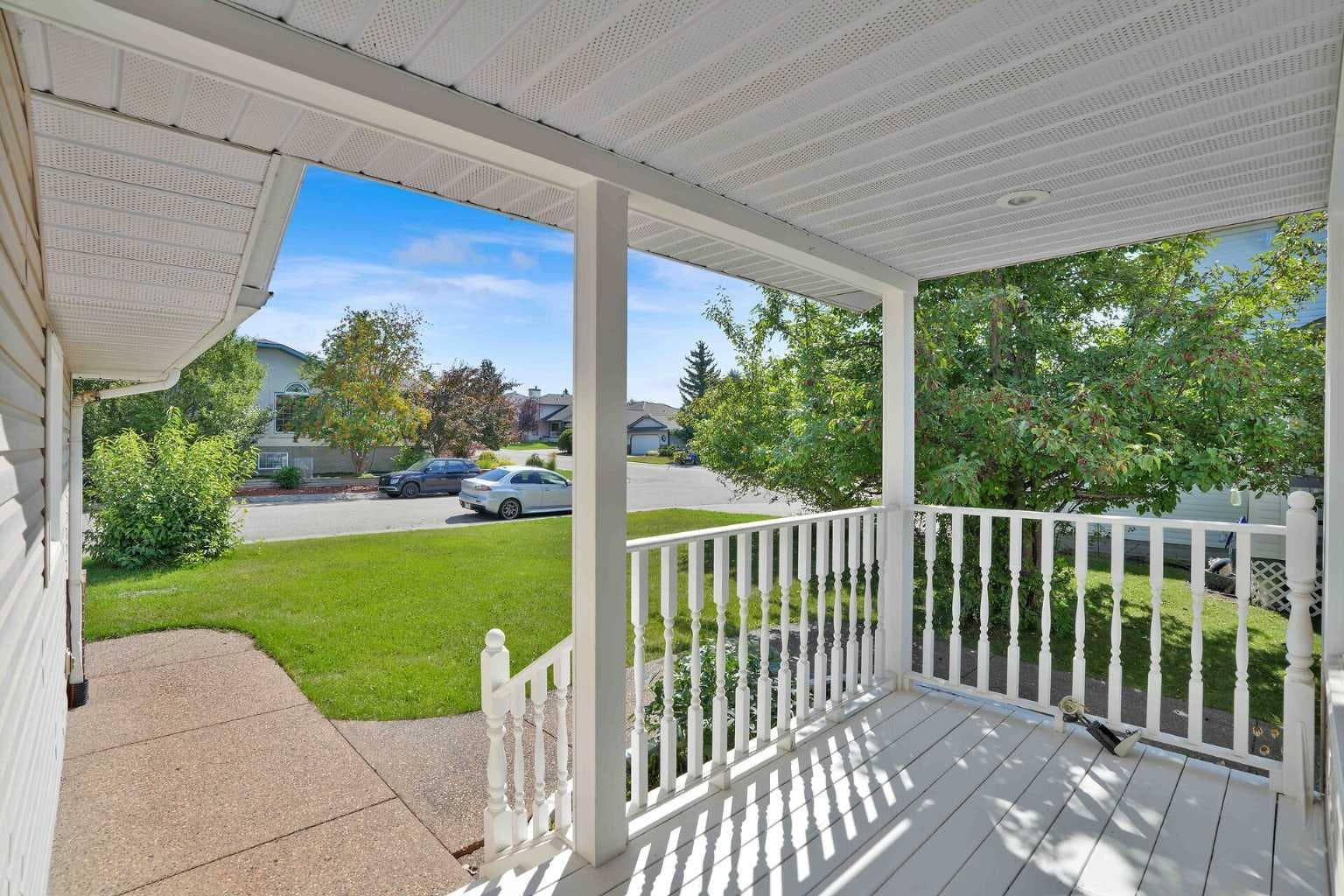 62 West Mitford Crescent 