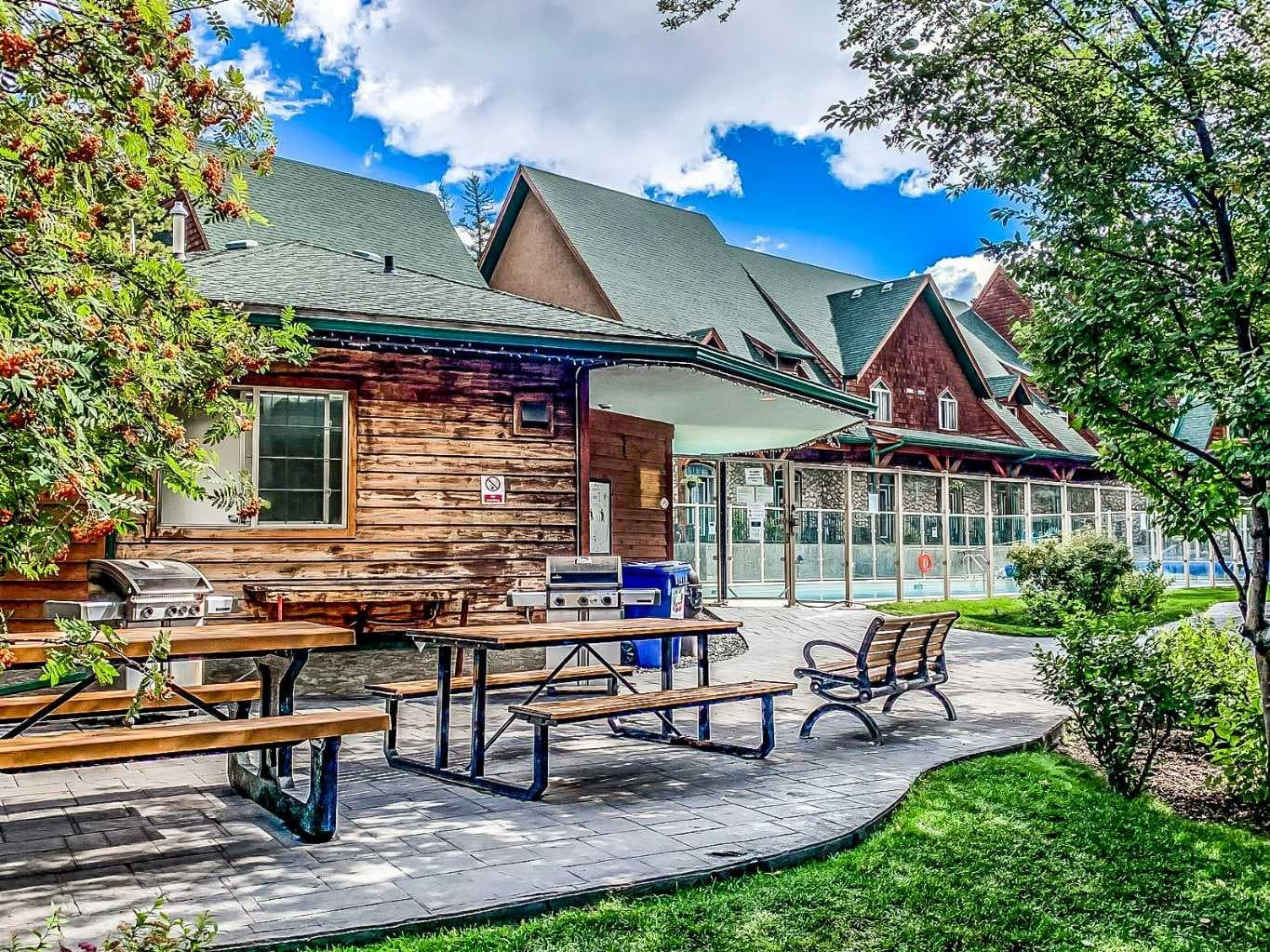122, 140 Kananaskis Way 