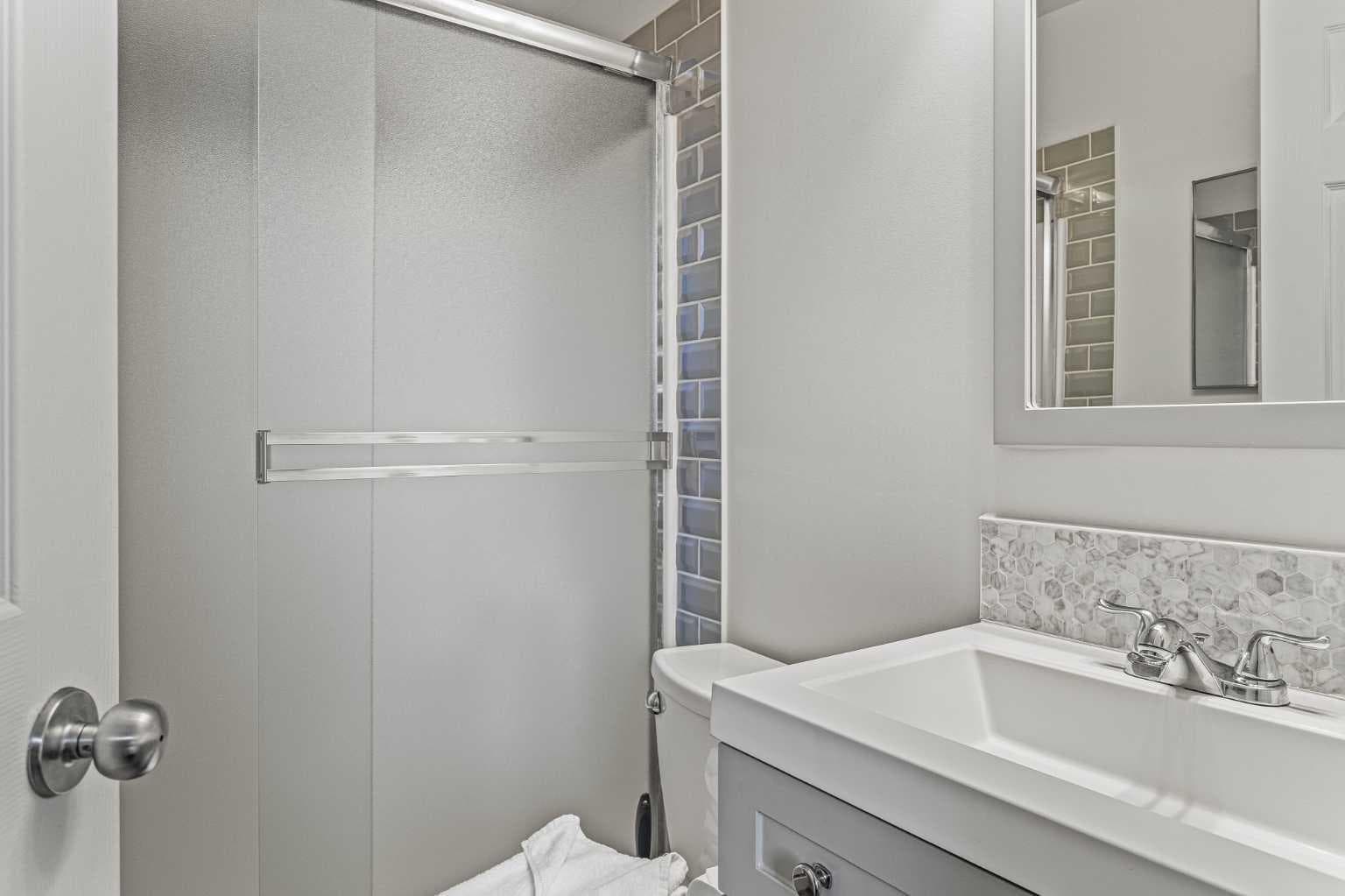 122, 140 Kananaskis Way 