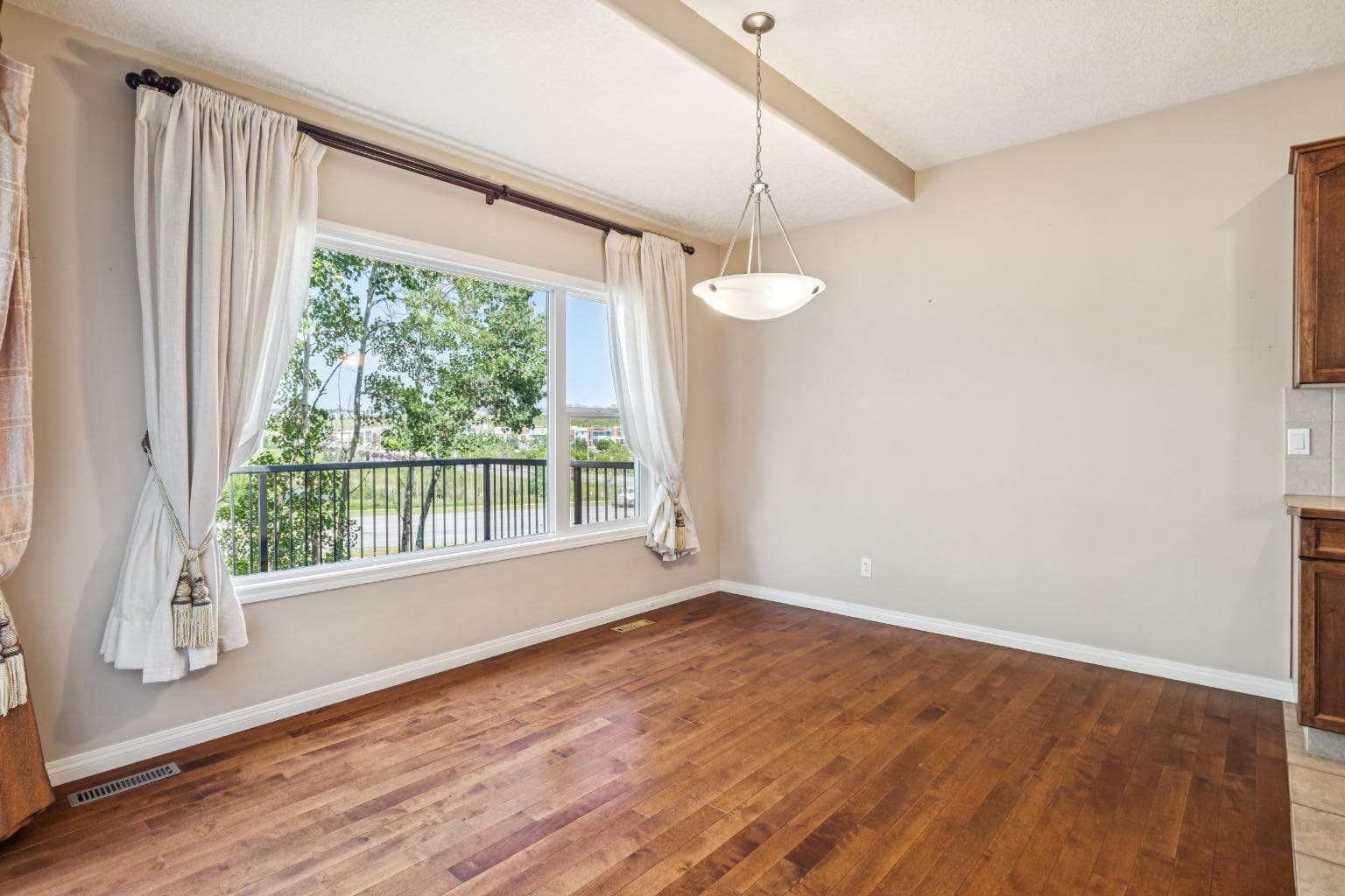 91 St Moritz Terrace SW