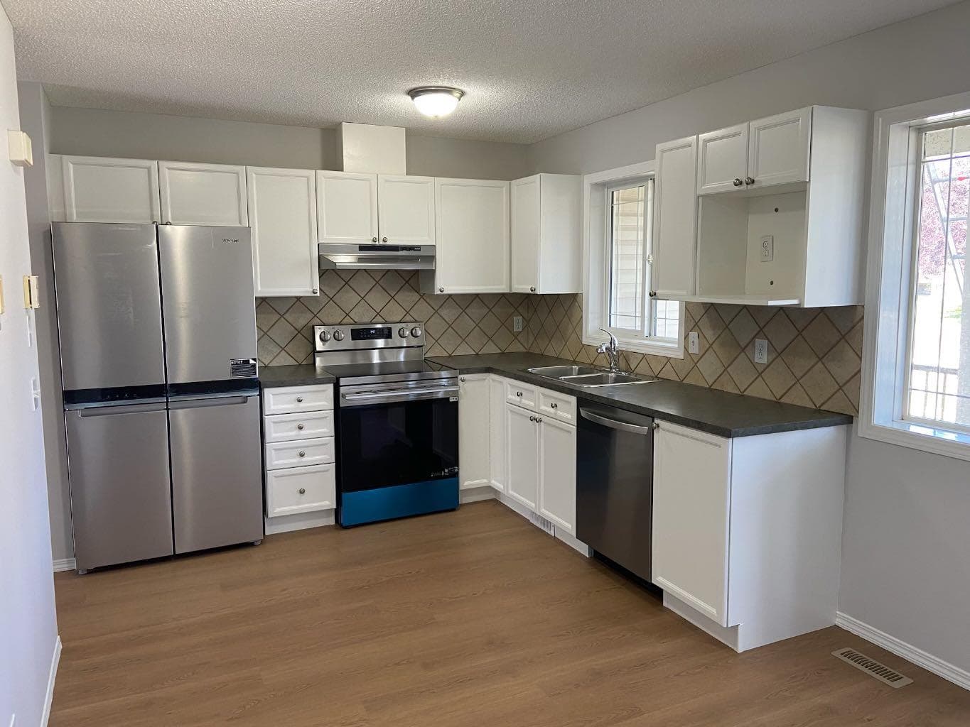 102, 950 Arbour Lake Road NW