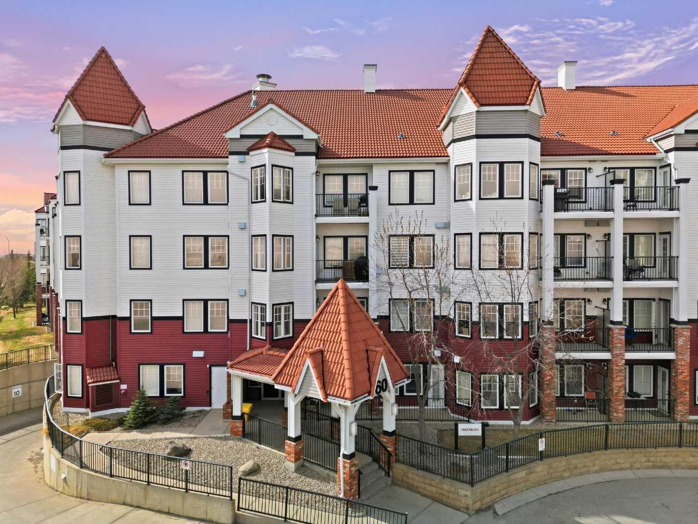 317, 60 Royal Oak Plaza NW