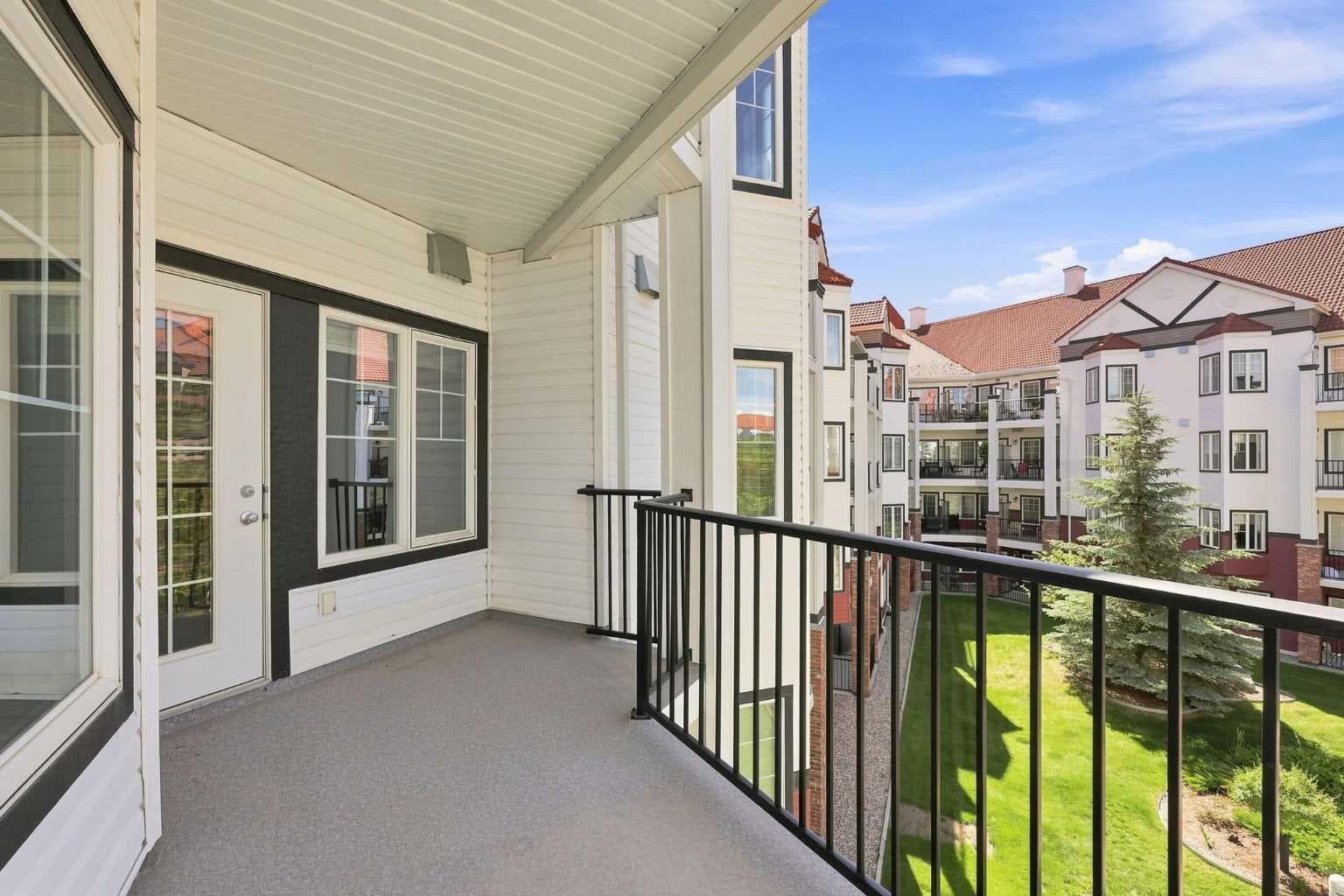 317, 60 Royal Oak Plaza NW