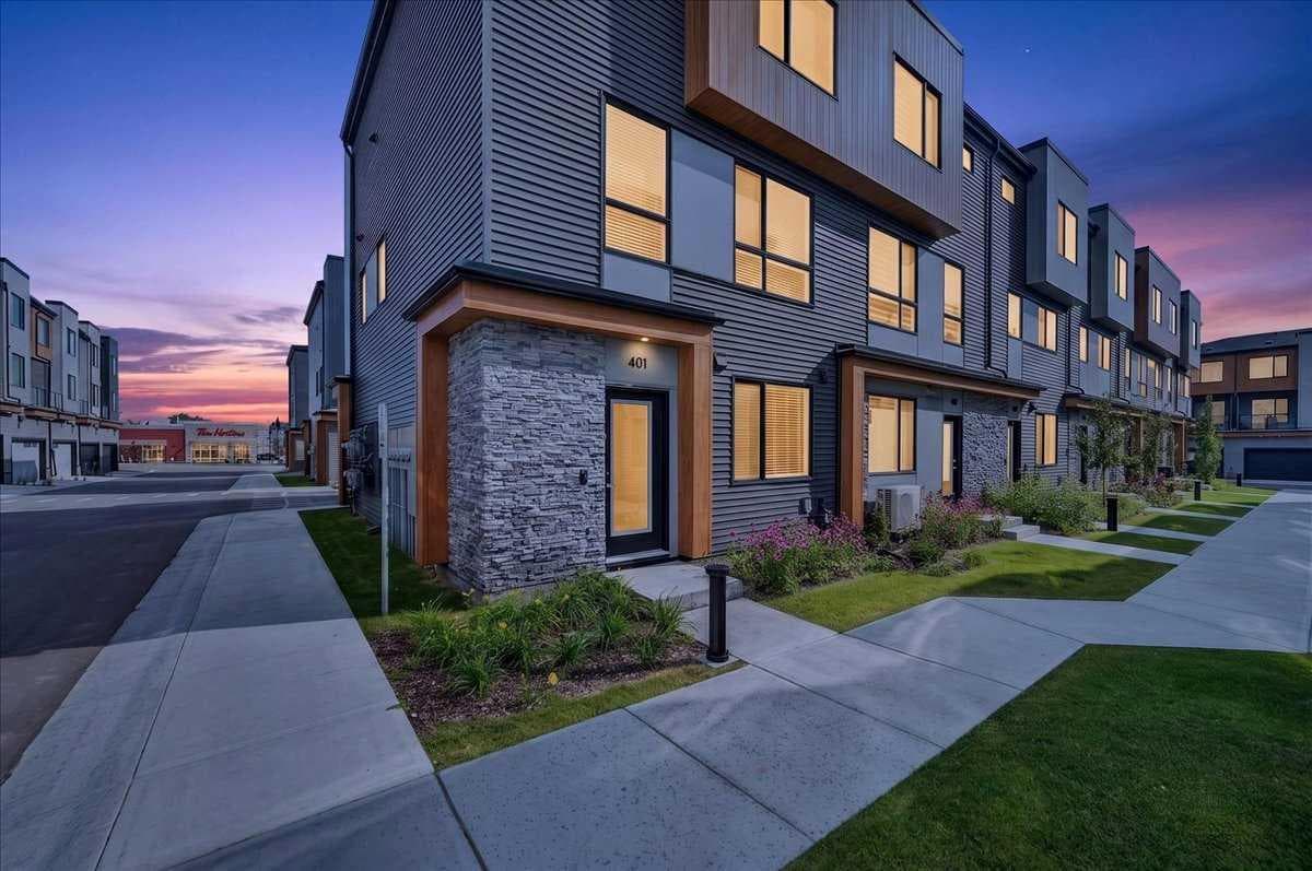 401, 81 Midtown Boulevard SW