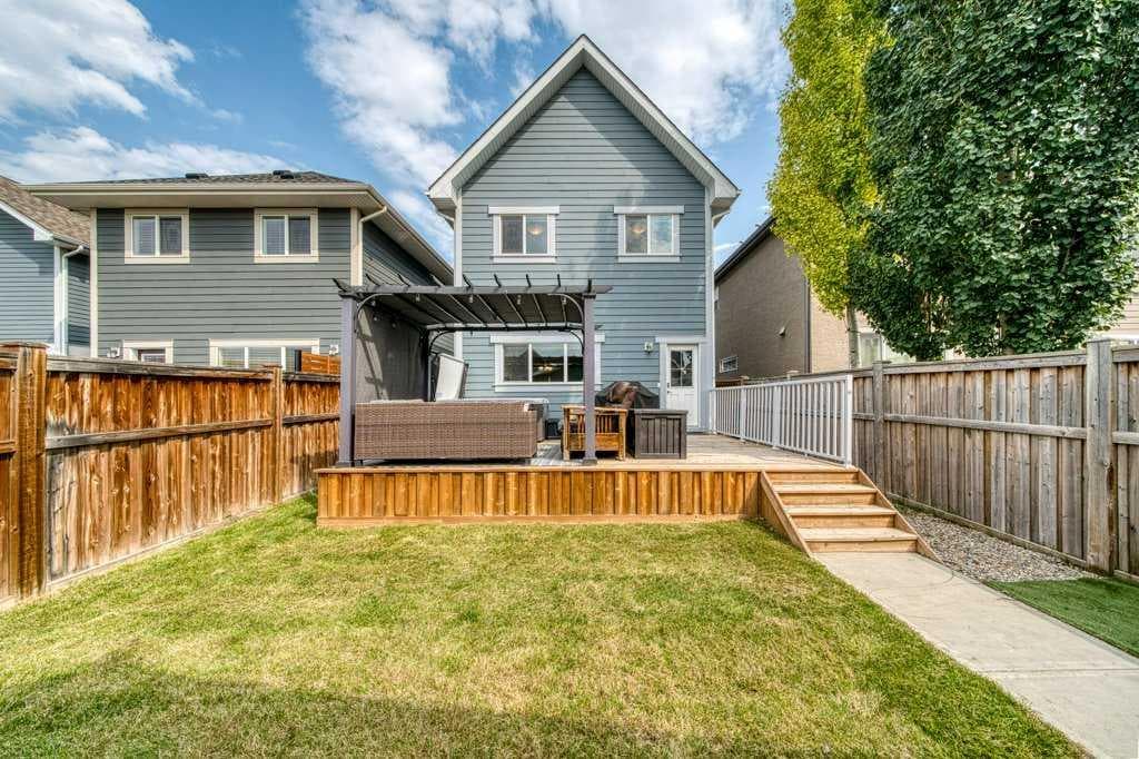 146 Mahogany Grove SE