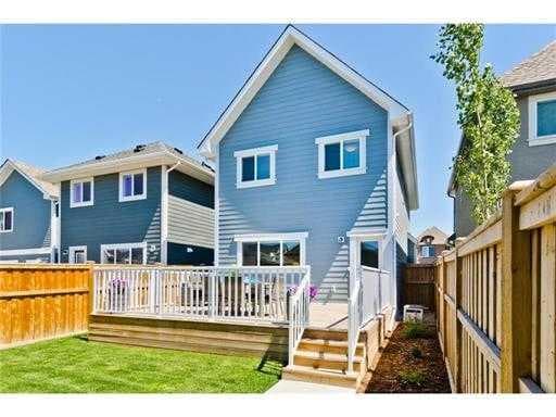 146 Mahogany Grove SE