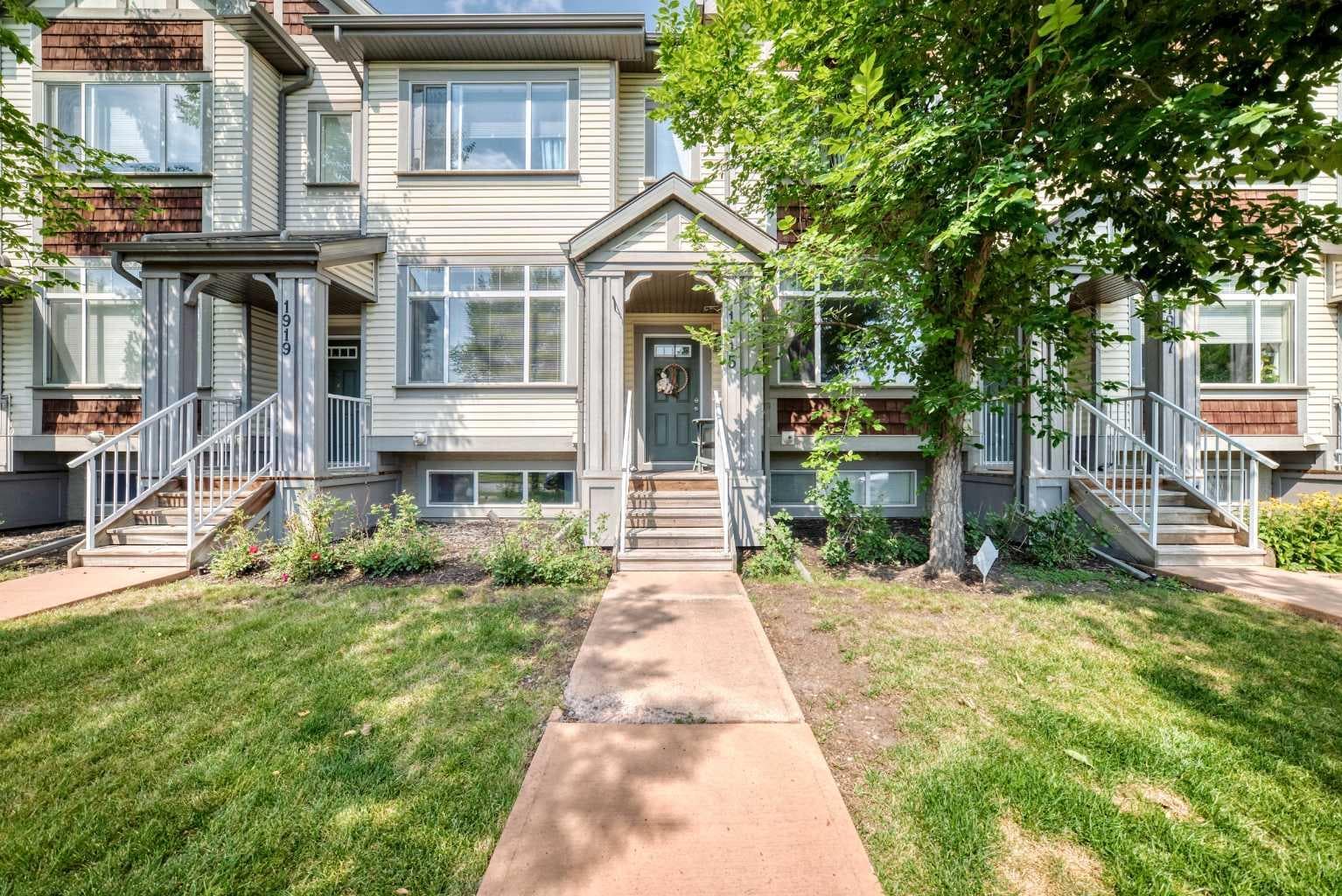 1915 Copperfield Boulevard SE