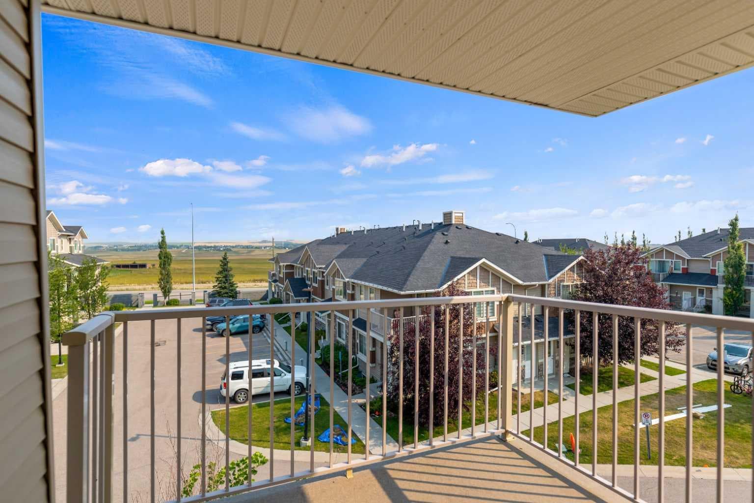 1706, 250 Sage Valley Road NW