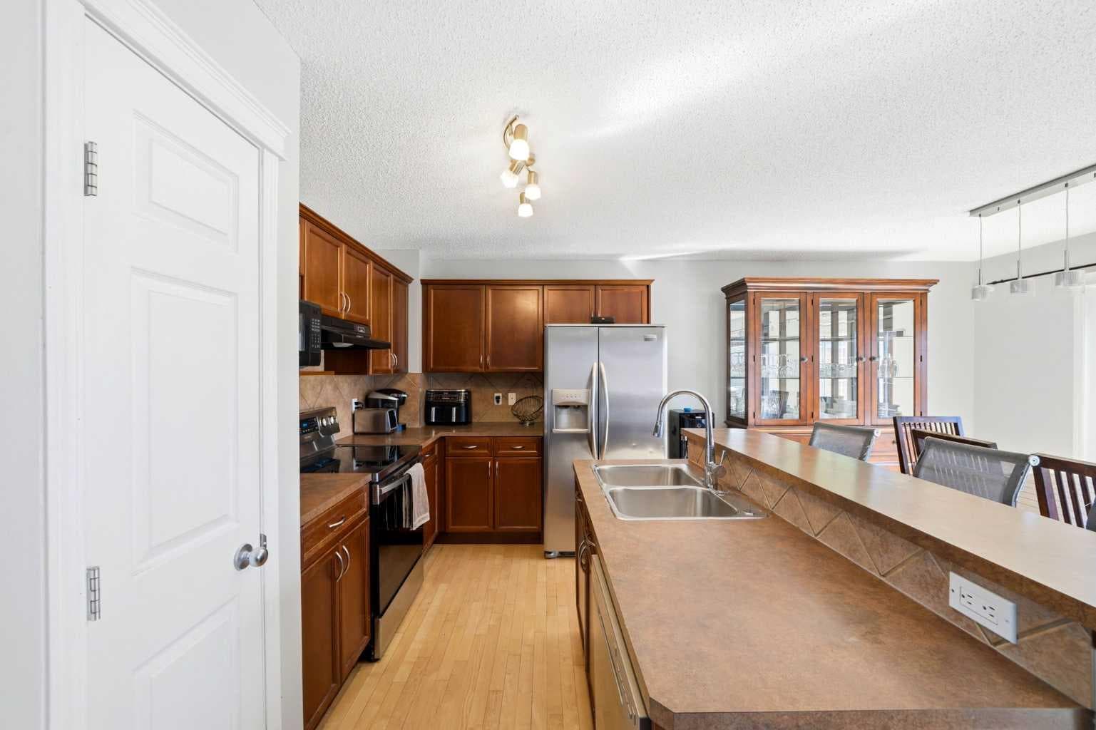 78 Cougar Plateau Way SW
