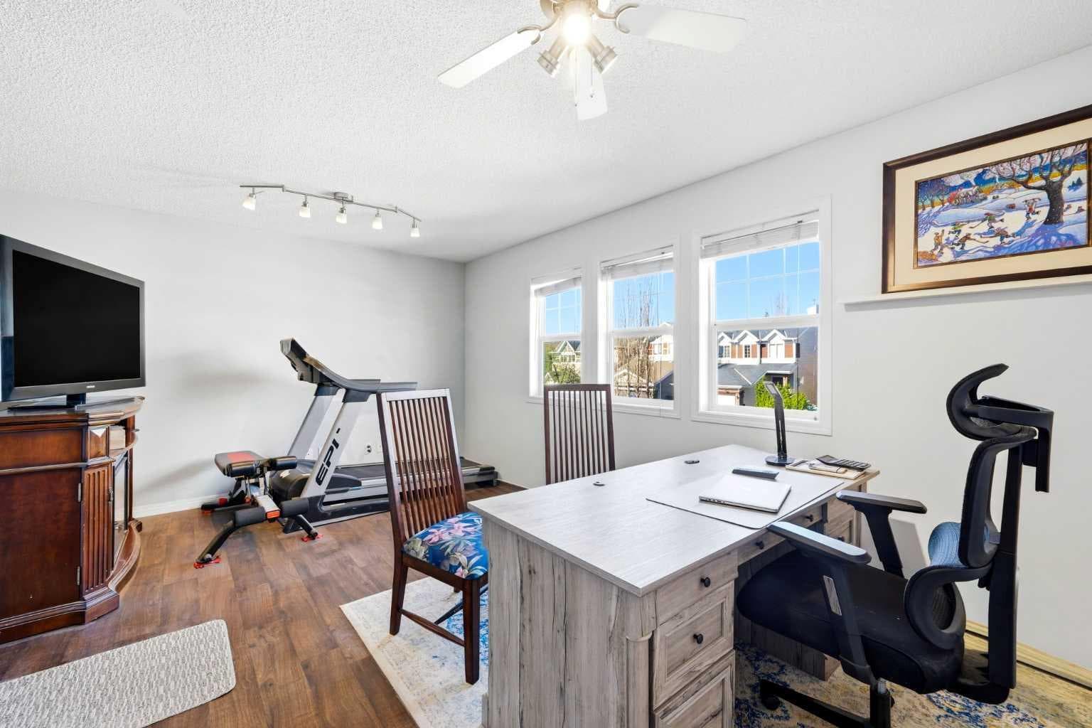 78 Cougar Plateau Way SW