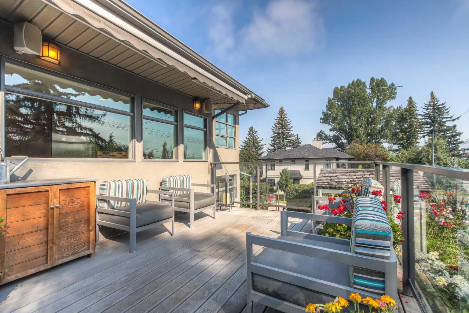 1702 24 Street SW