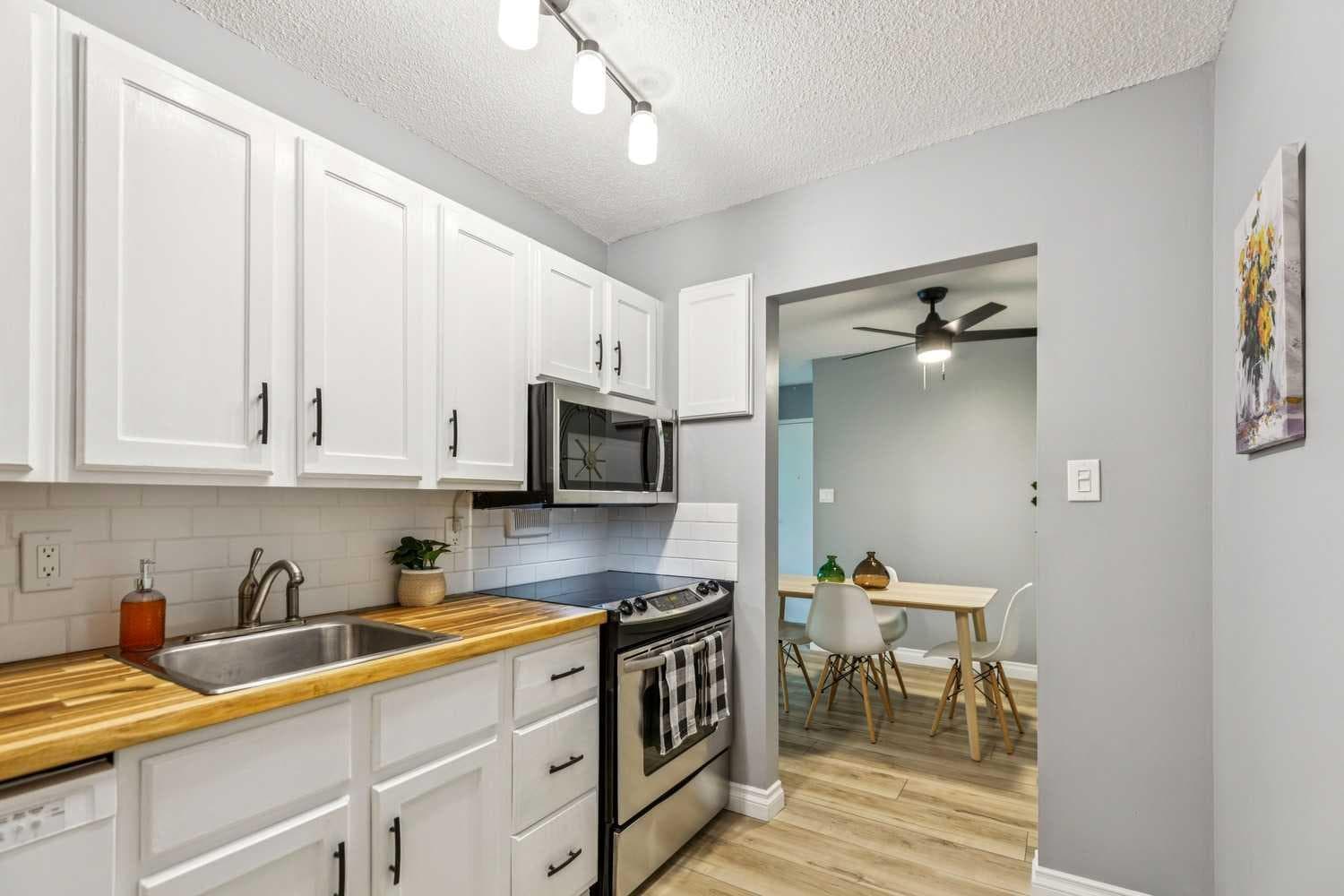 8302, 315 Southampton Drive SW